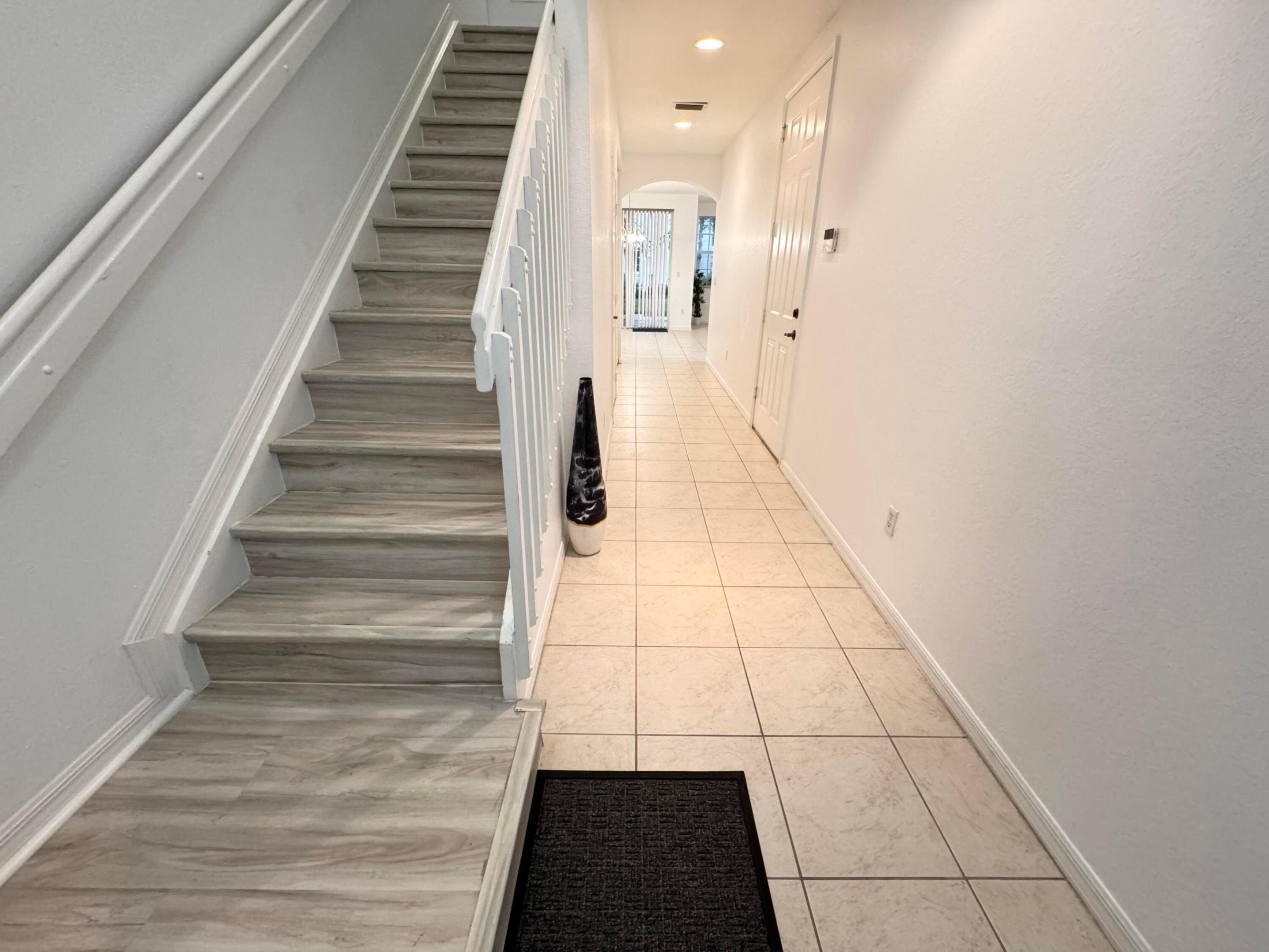 1019 W Longport Circle 5b