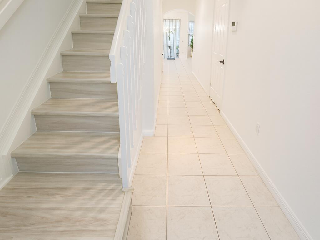 1019 W Longport Circle 5b