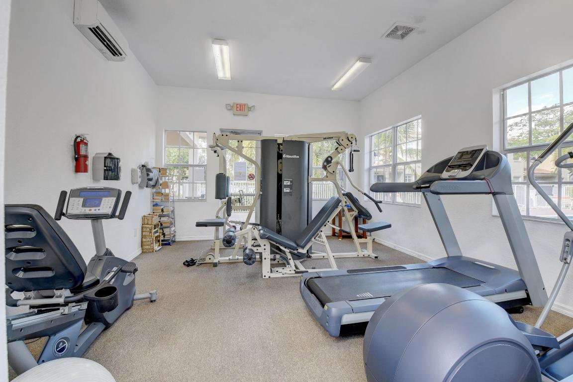 1019 W Longport Circle 5b