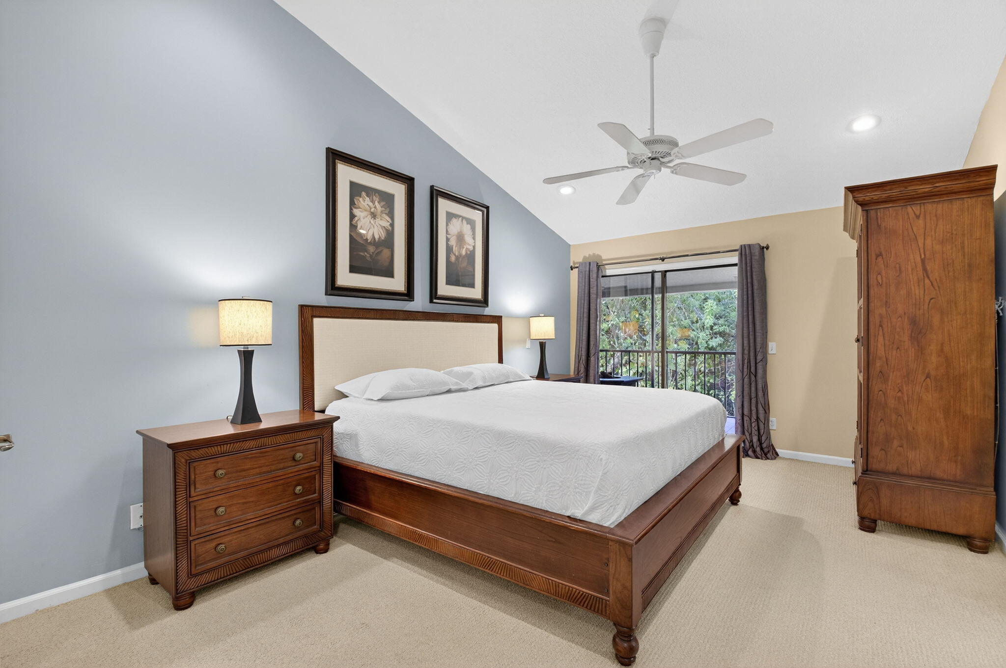 5600 Coach House Circle E