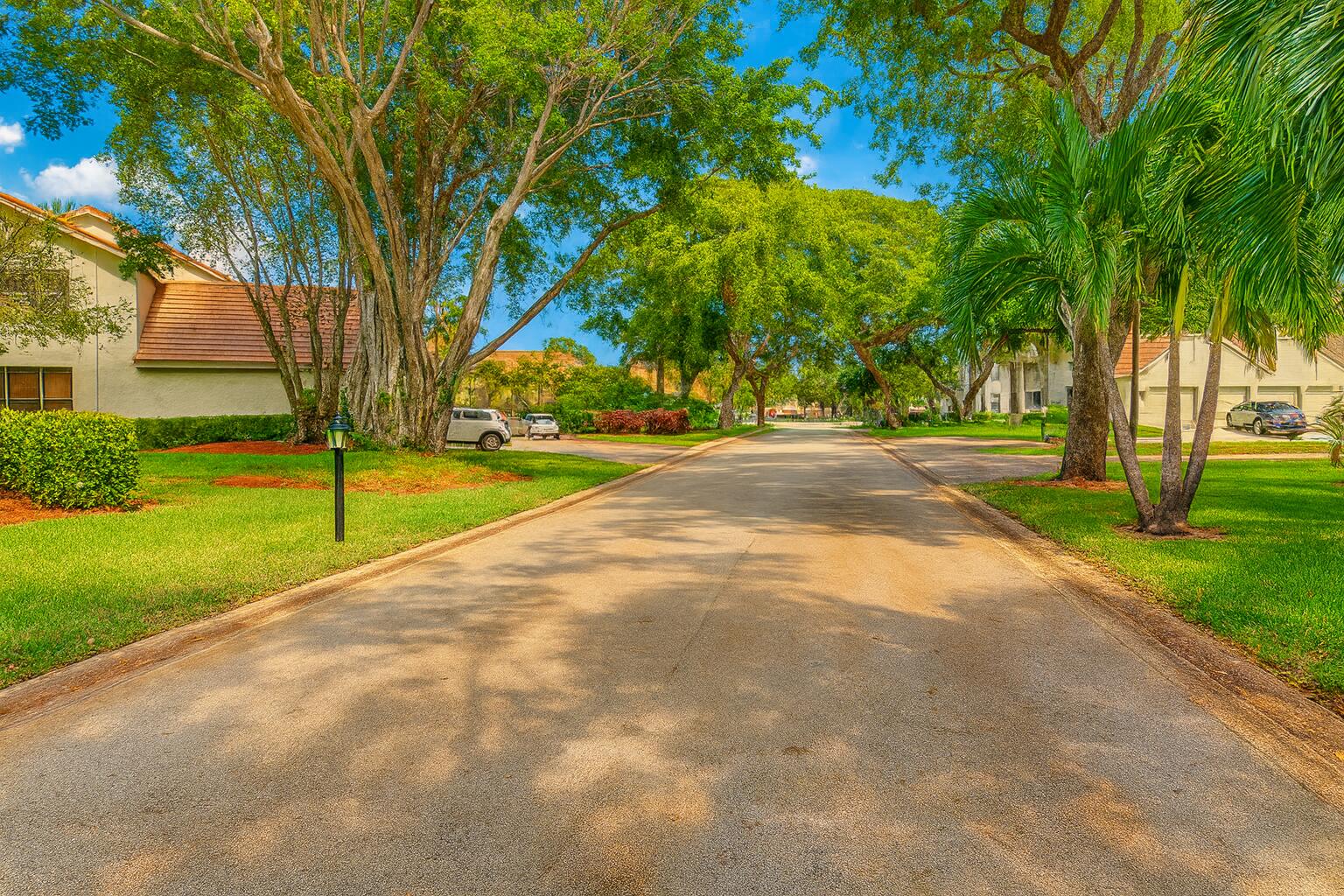 5600 Coach House Circle E