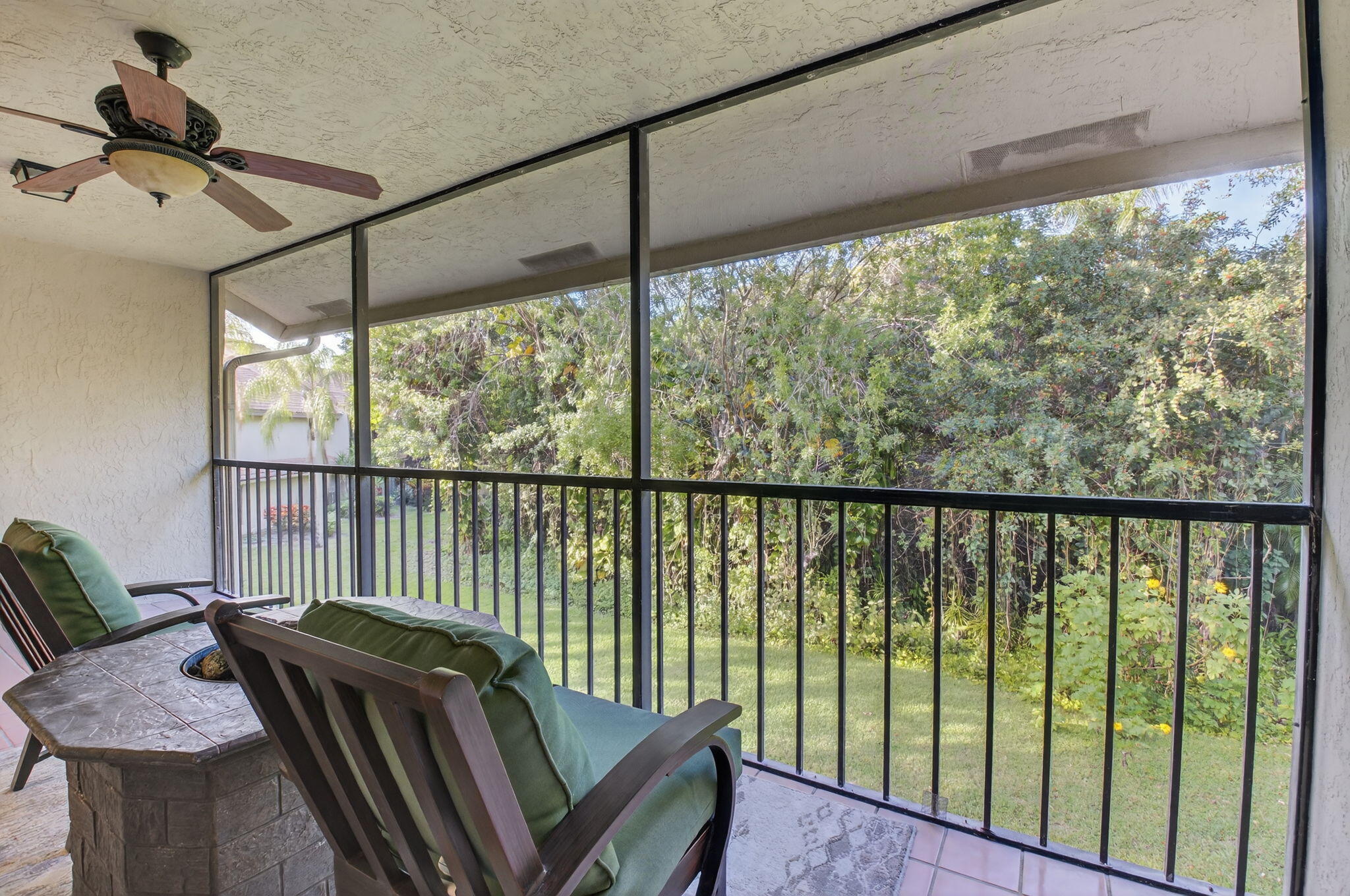 5600 Coach House Circle E