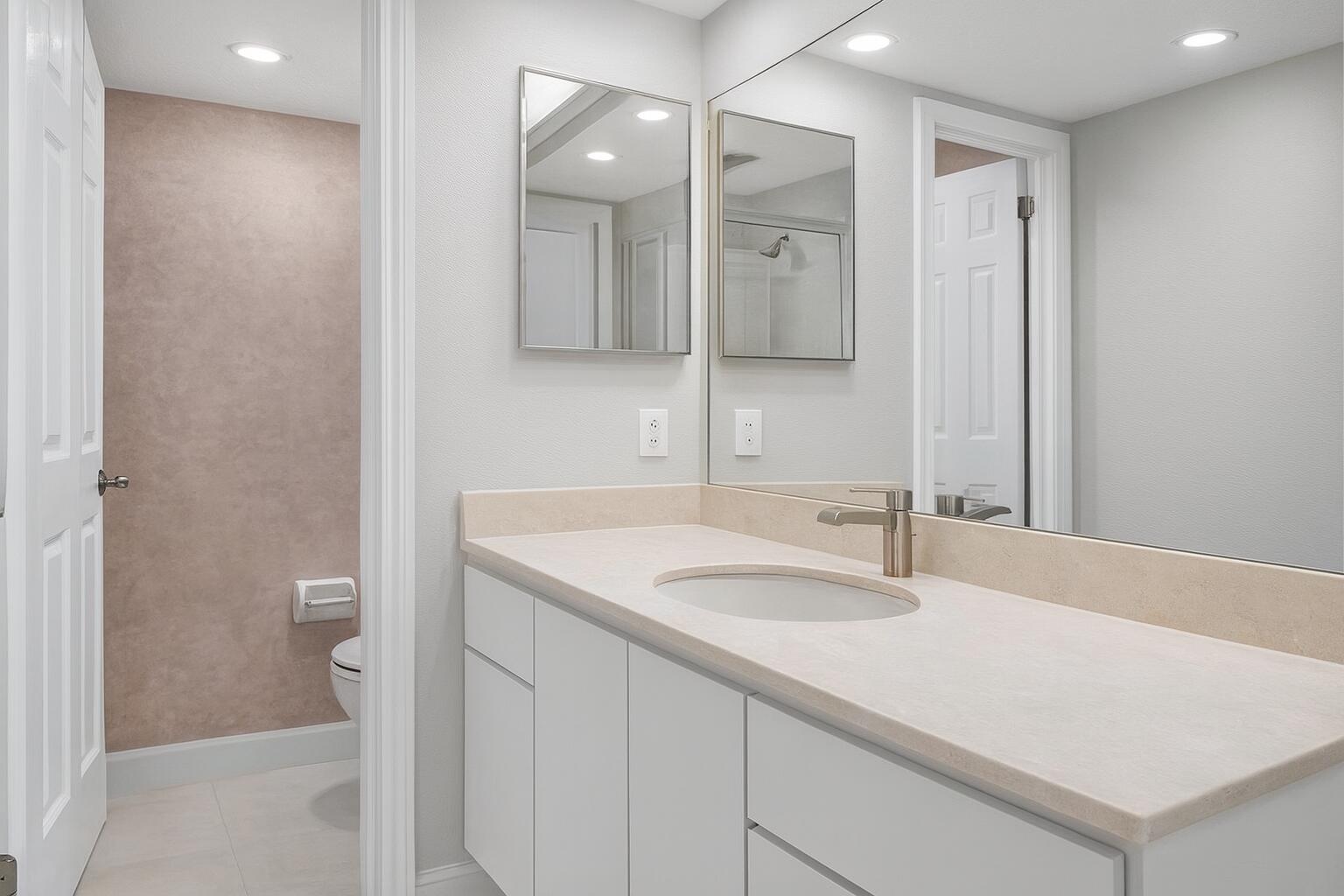 5600 Coach House Circle E