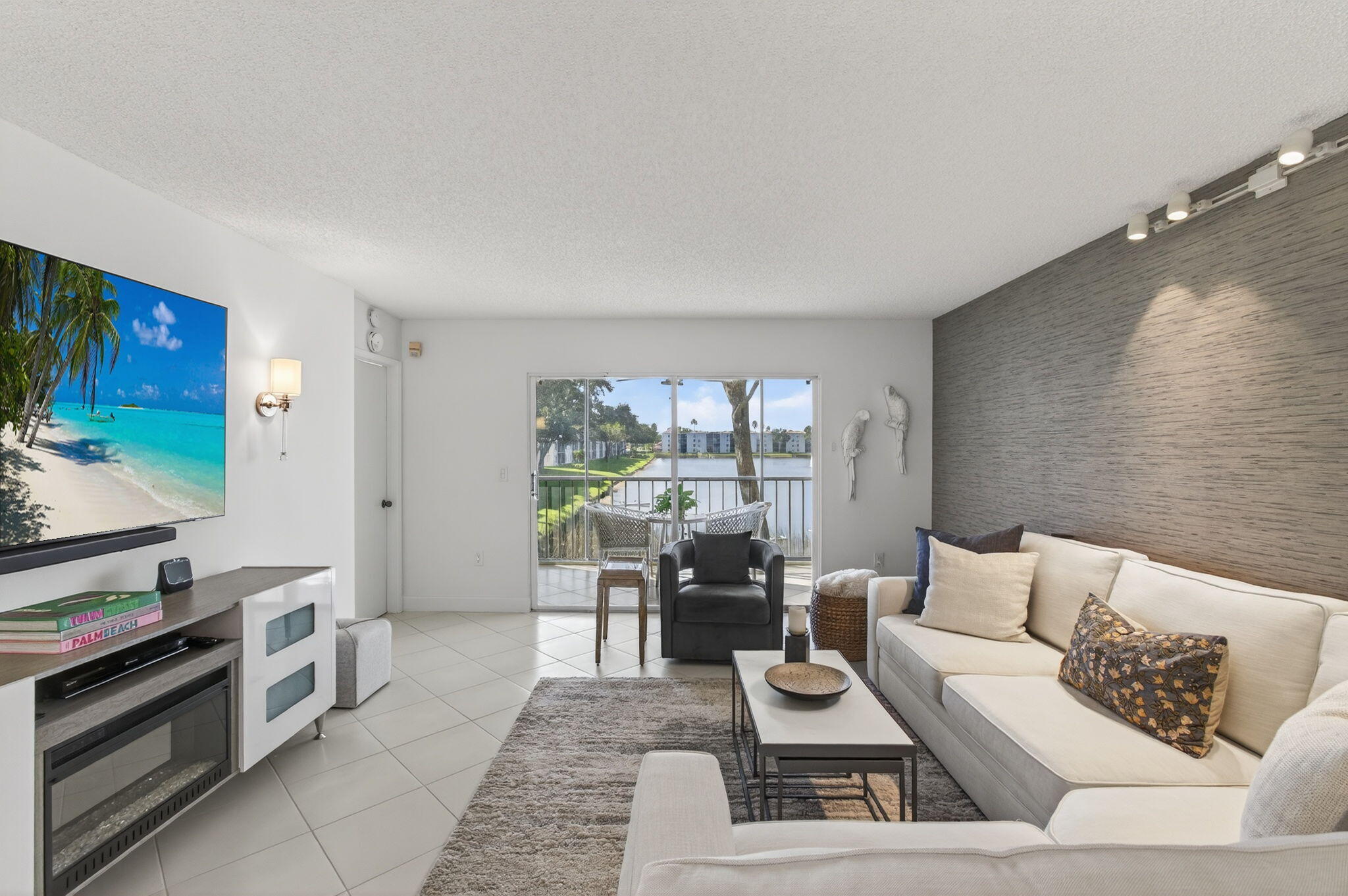 6121 Pointe Regal Circle 201