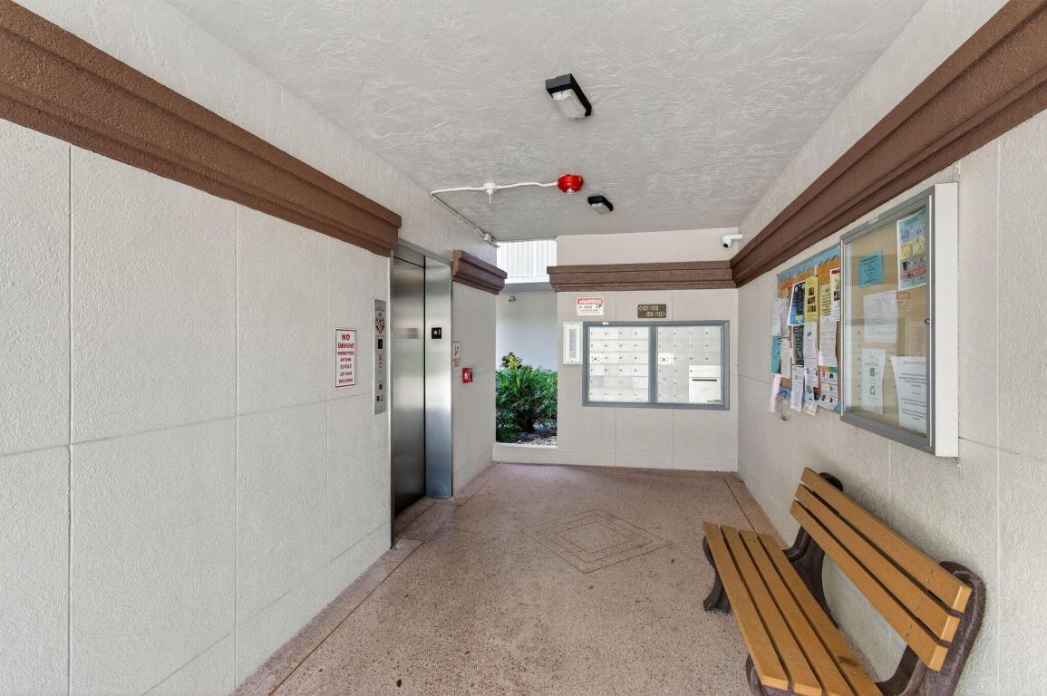 6121 Pointe Regal Circle 201