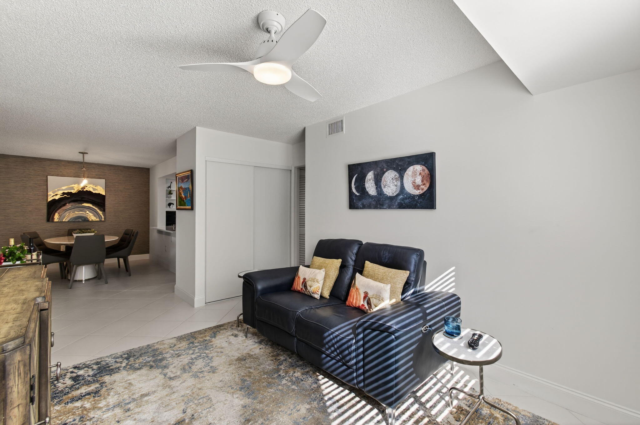 6121 Pointe Regal Circle 201