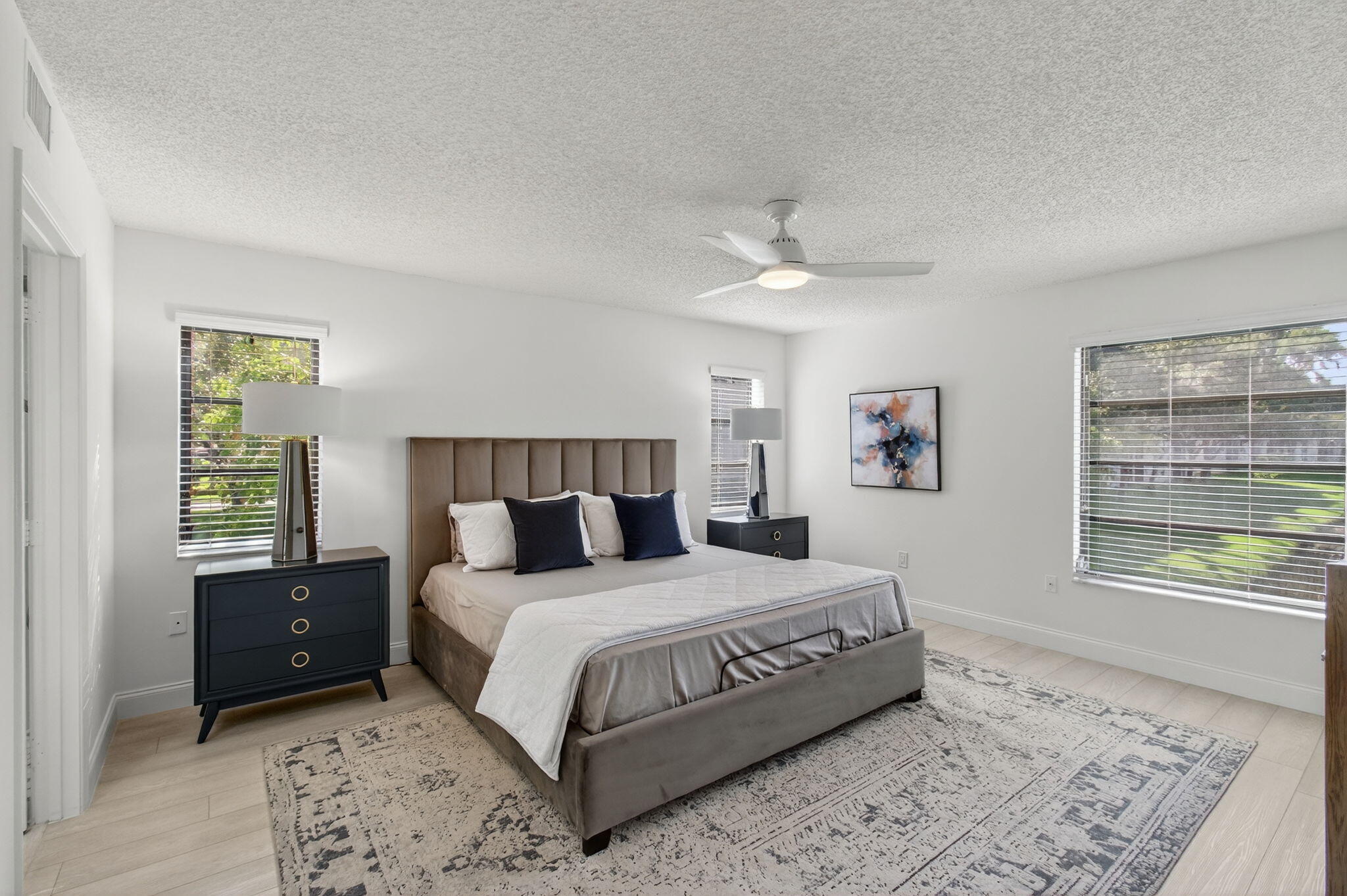 6121 Pointe Regal Circle 201