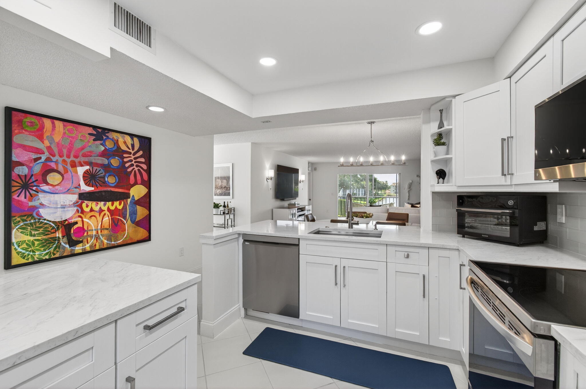 6121 Pointe Regal Circle 201