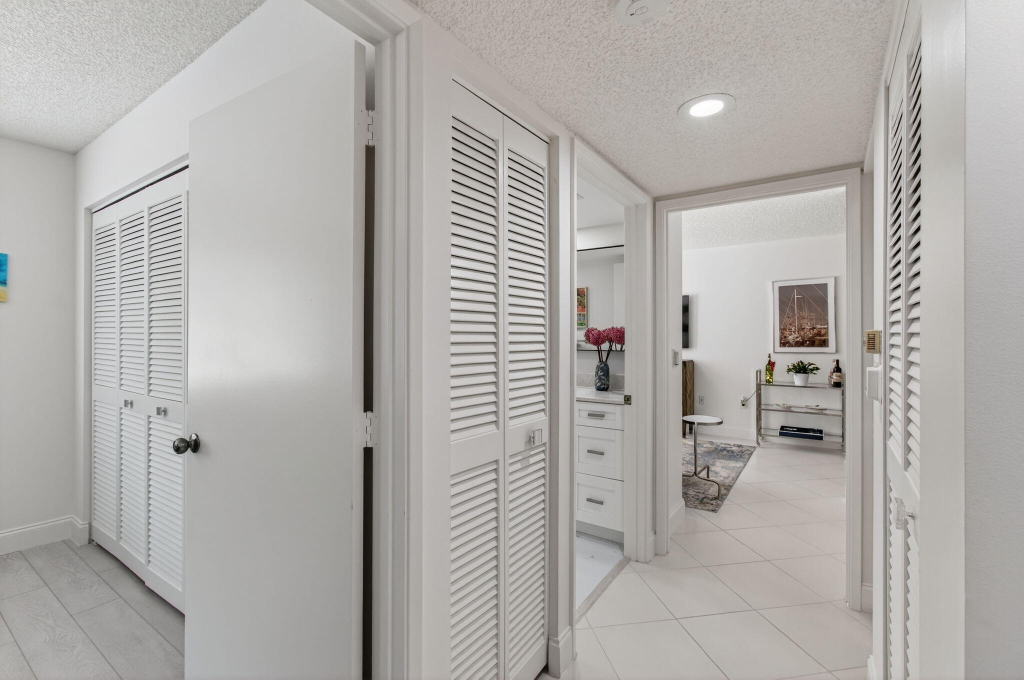 6121 Pointe Regal Circle 201