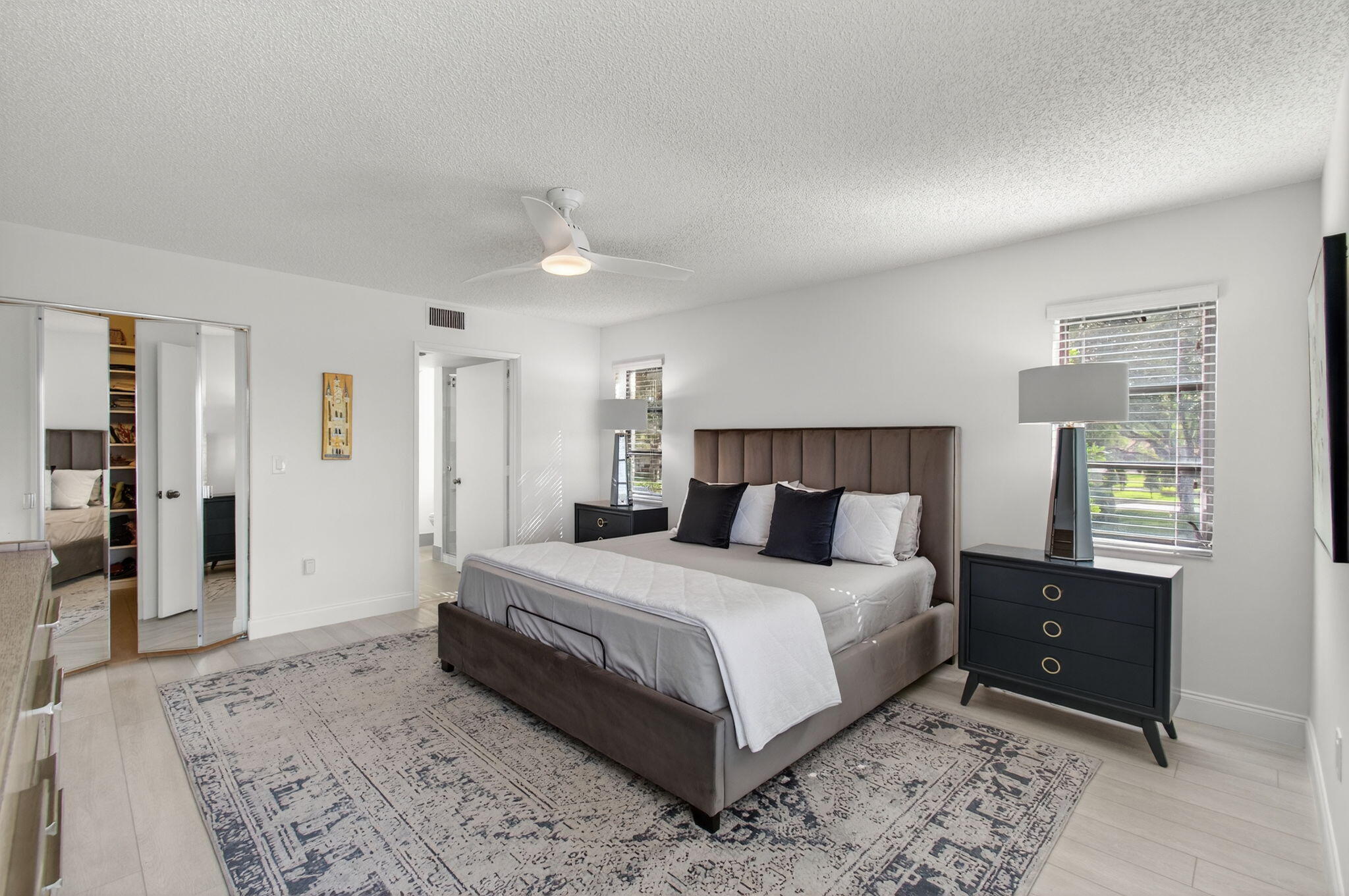 6121 Pointe Regal Circle 201