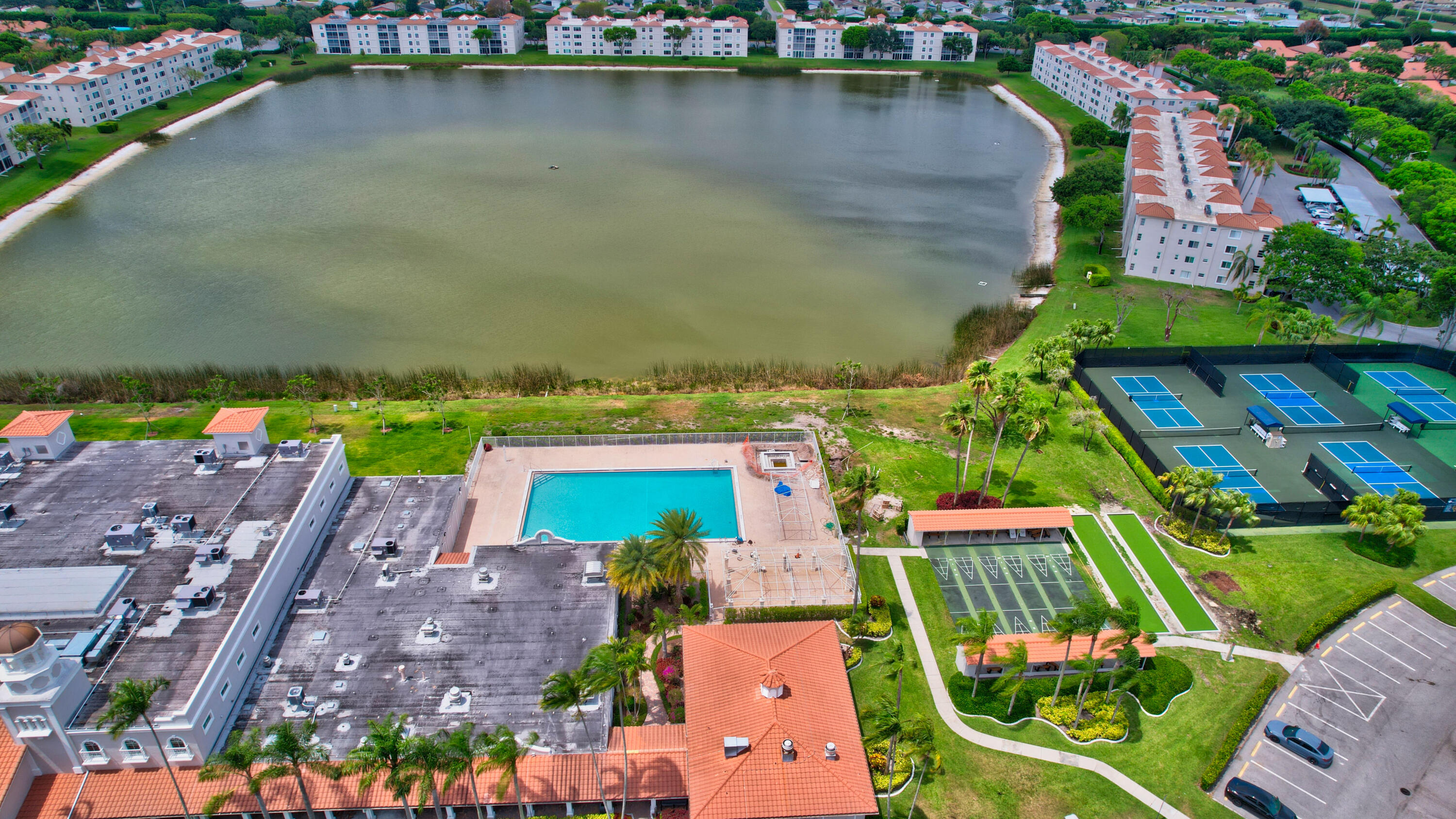 6121 Pointe Regal Circle 201