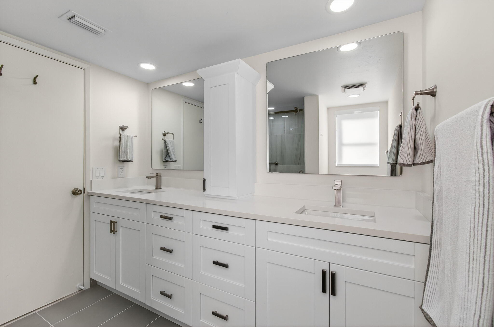 6121 Pointe Regal Circle 201