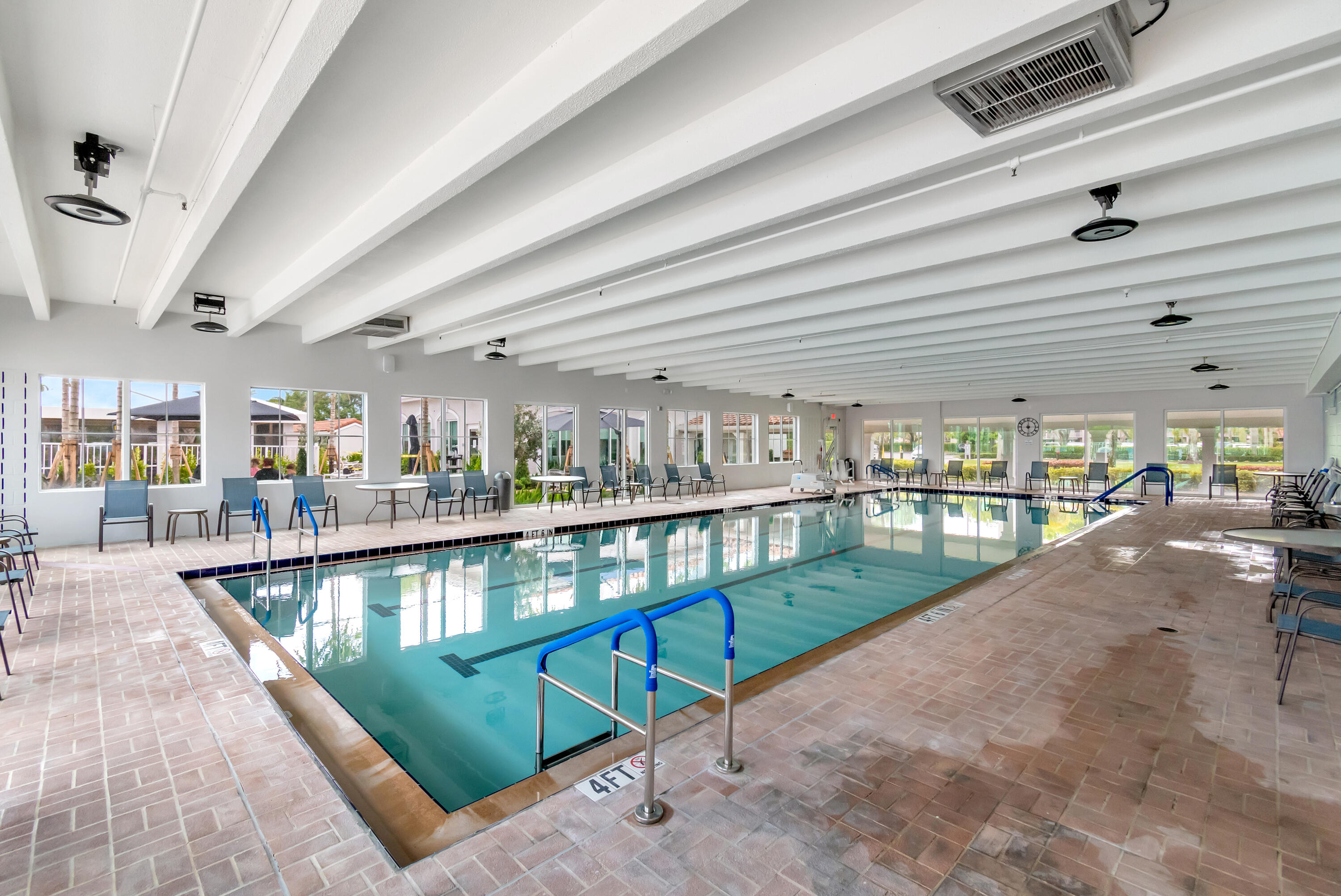 6121 Pointe Regal Circle 201