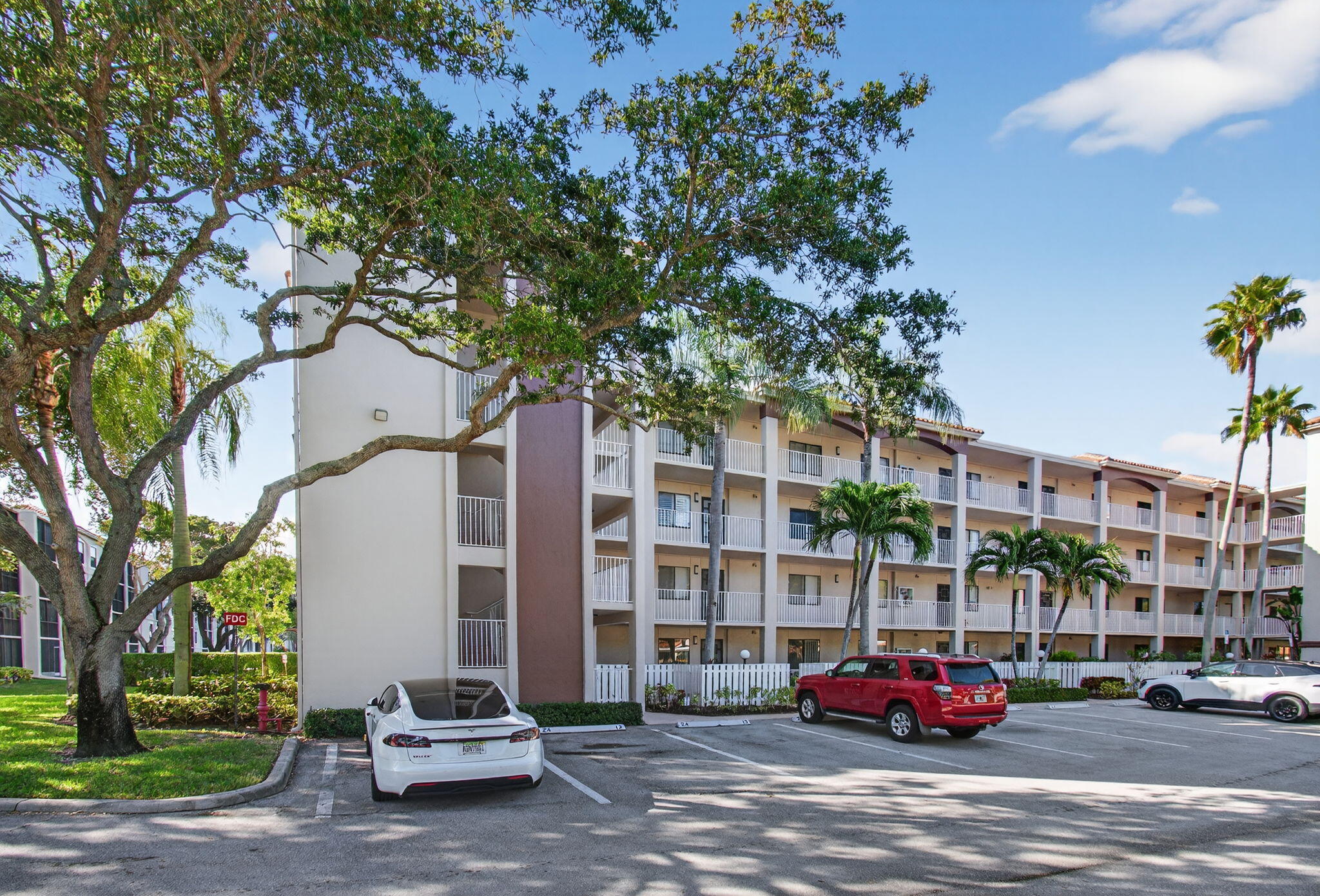 6121 Pointe Regal Circle 201