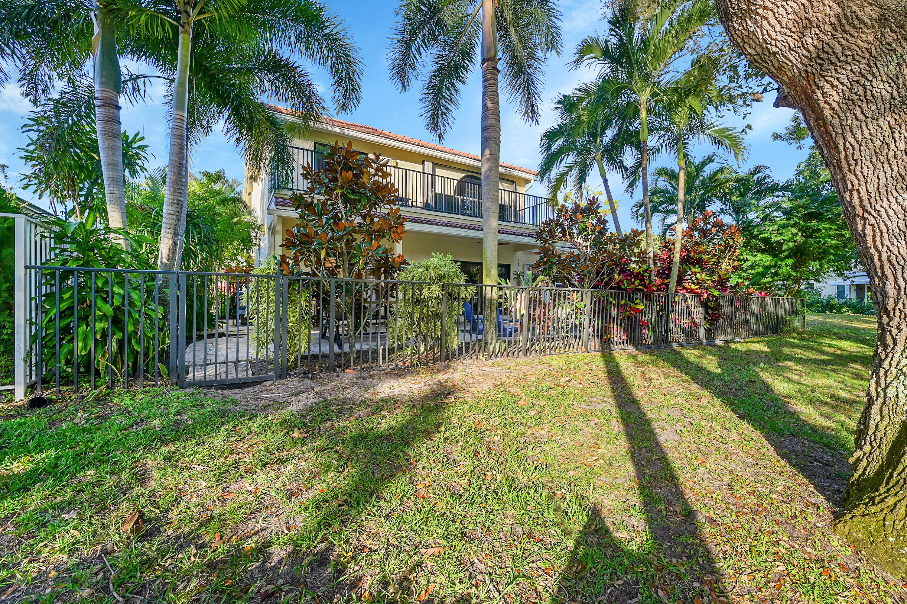 15 Lawrence Lake Drive