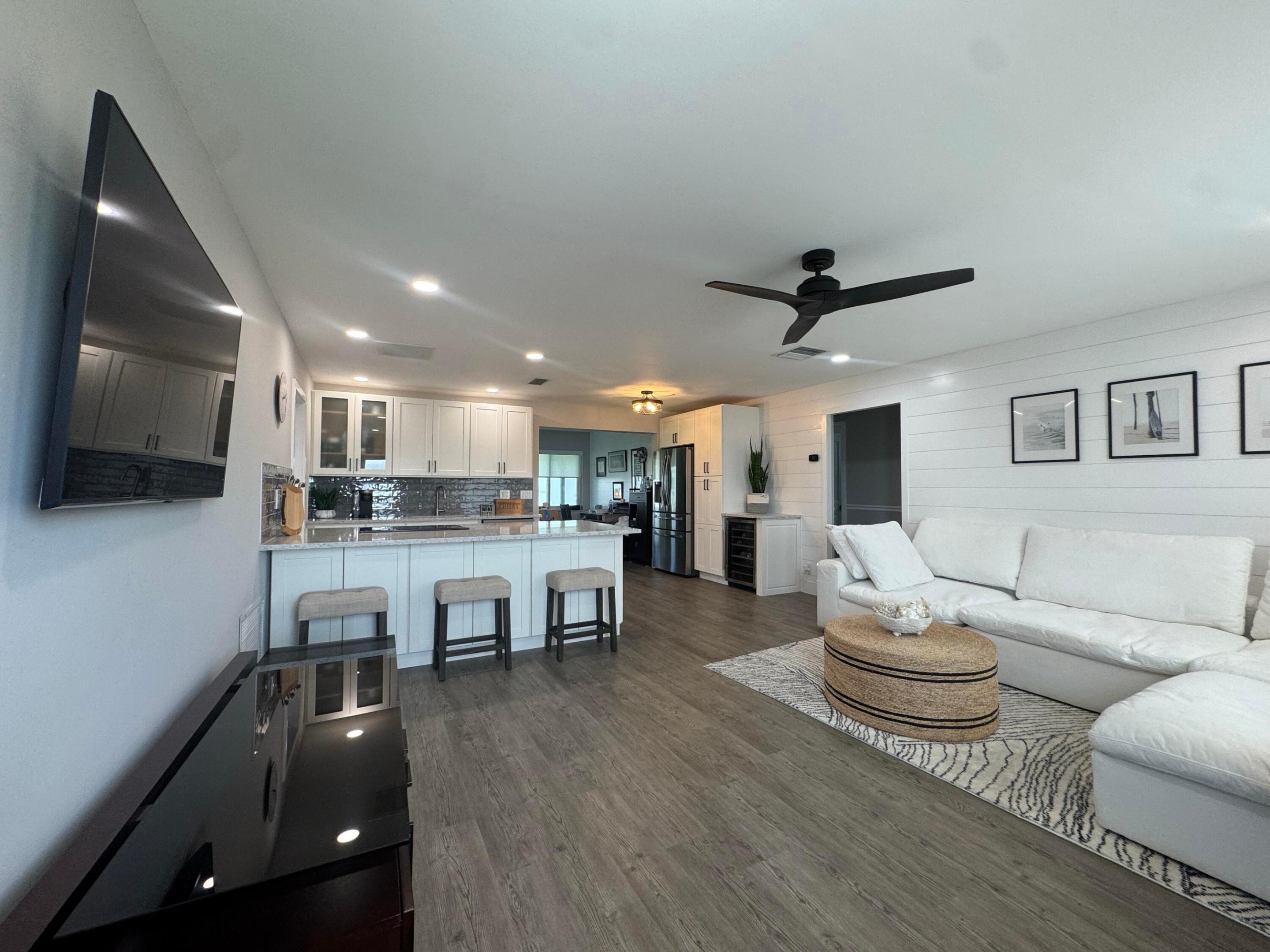 108 SW 9th Street