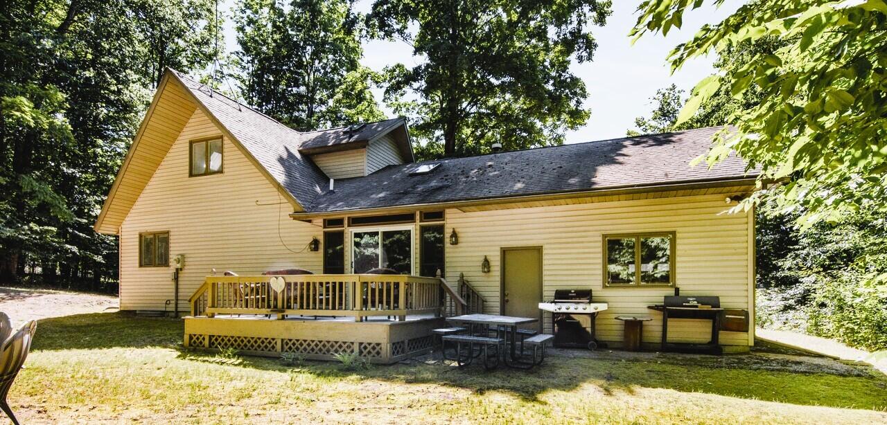 6106 Eastwood Court