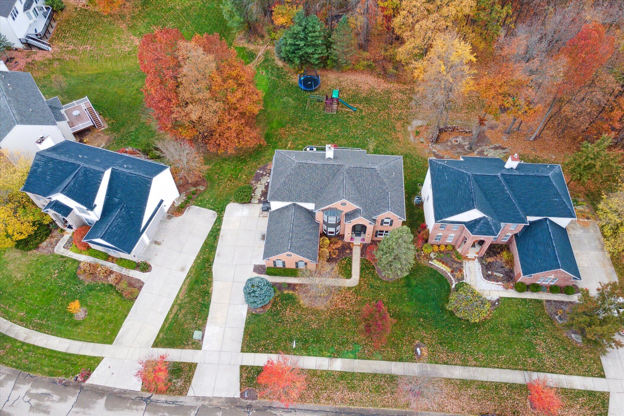 4543 Canterwood Drive NE