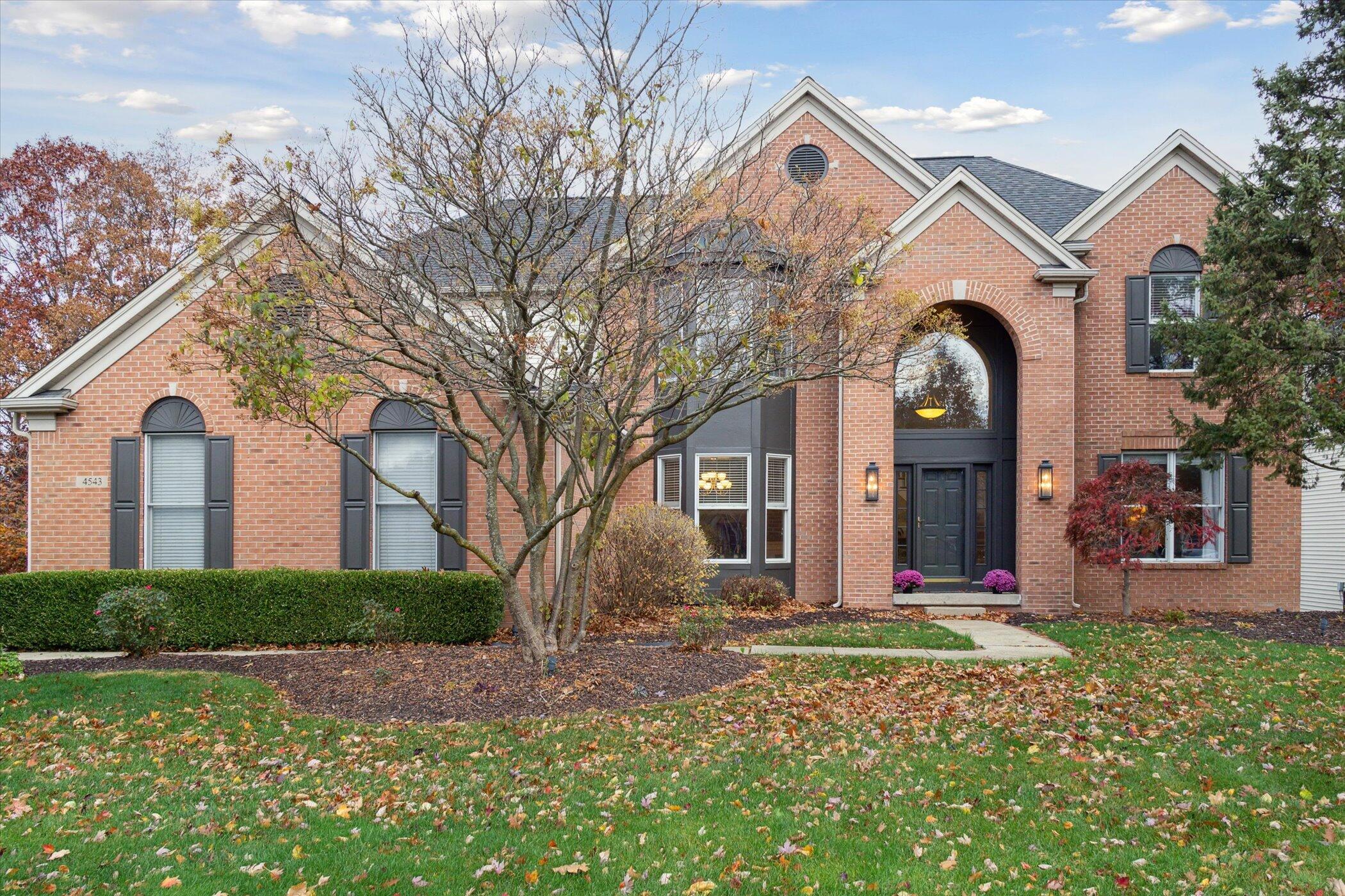4543 Canterwood Drive NE