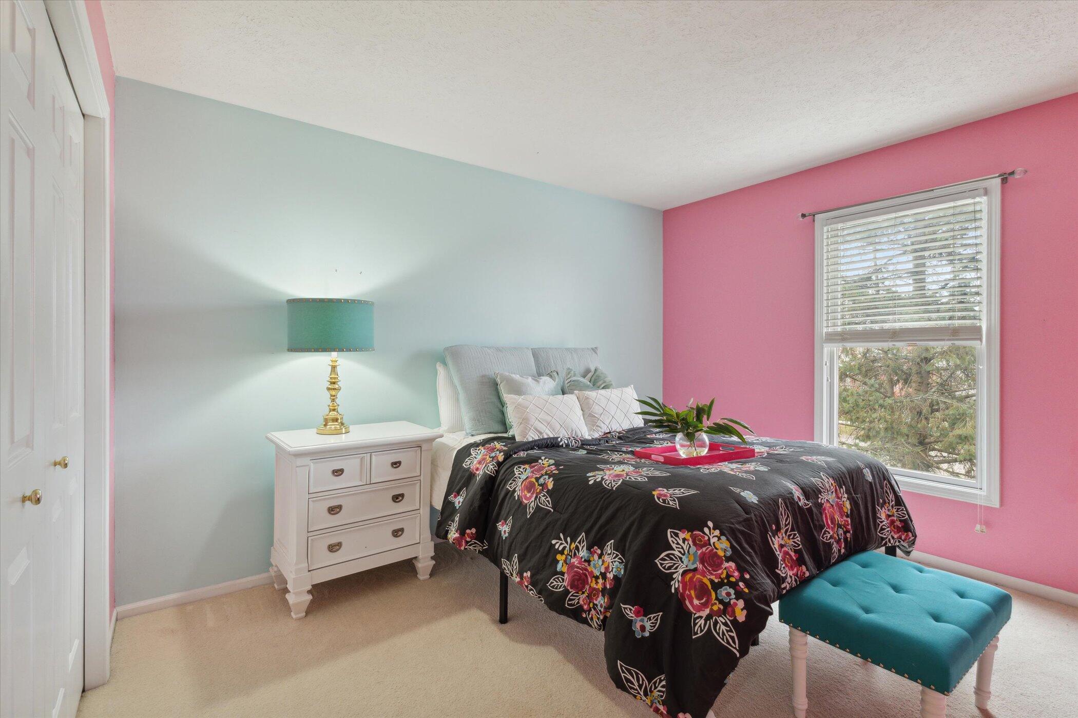 4543 Canterwood Drive NE