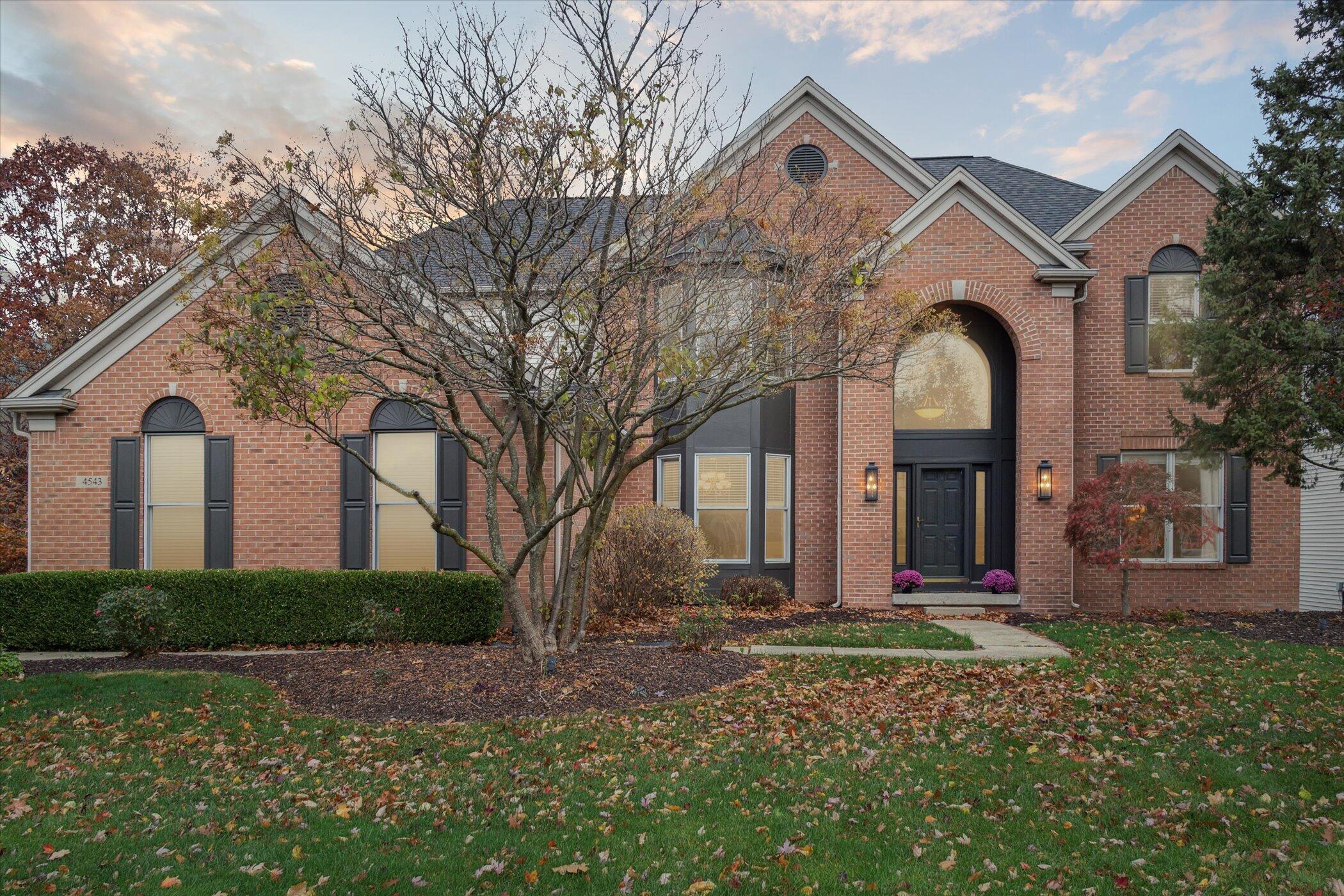 4543 Canterwood Drive NE