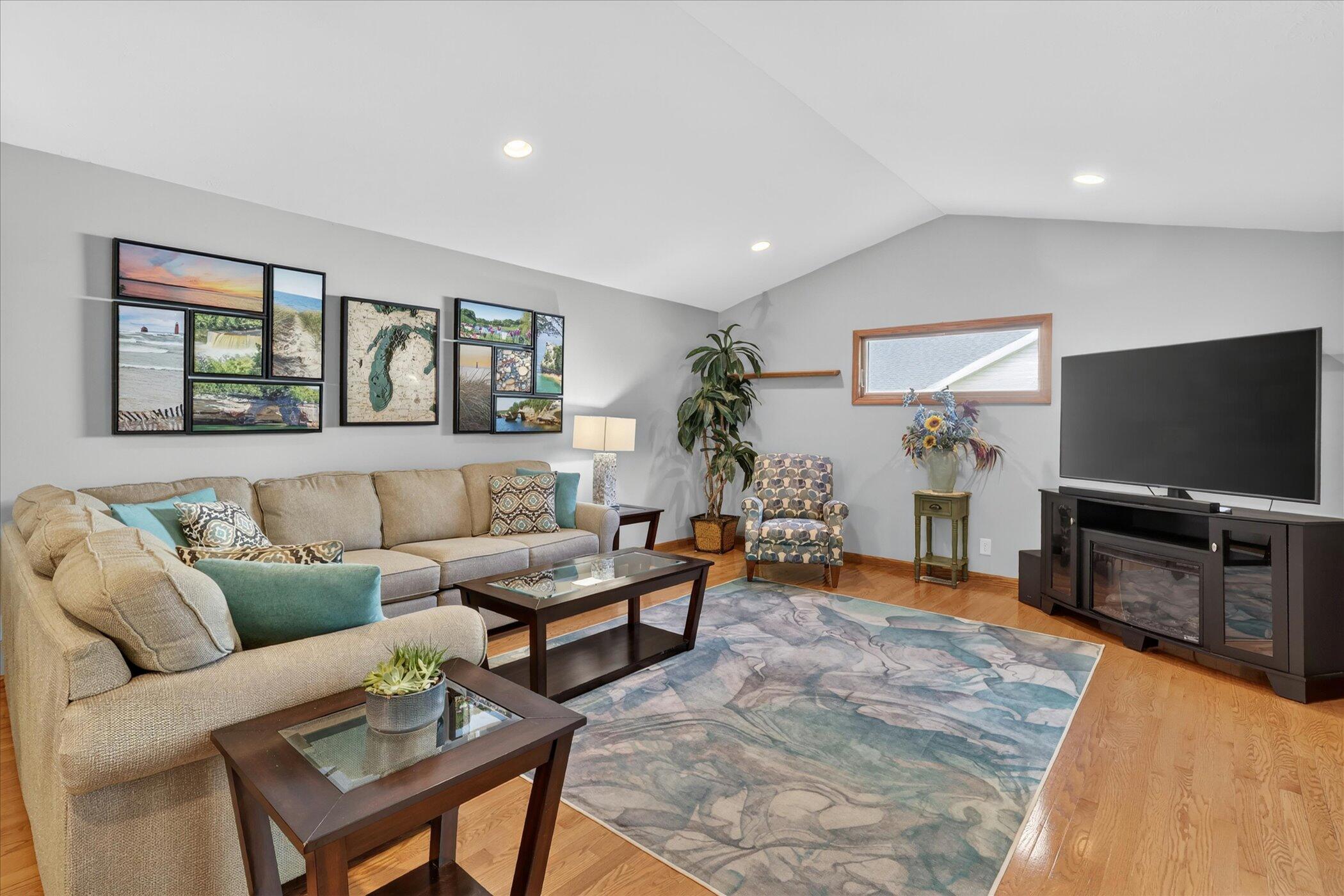 14846 Birdsong Lane