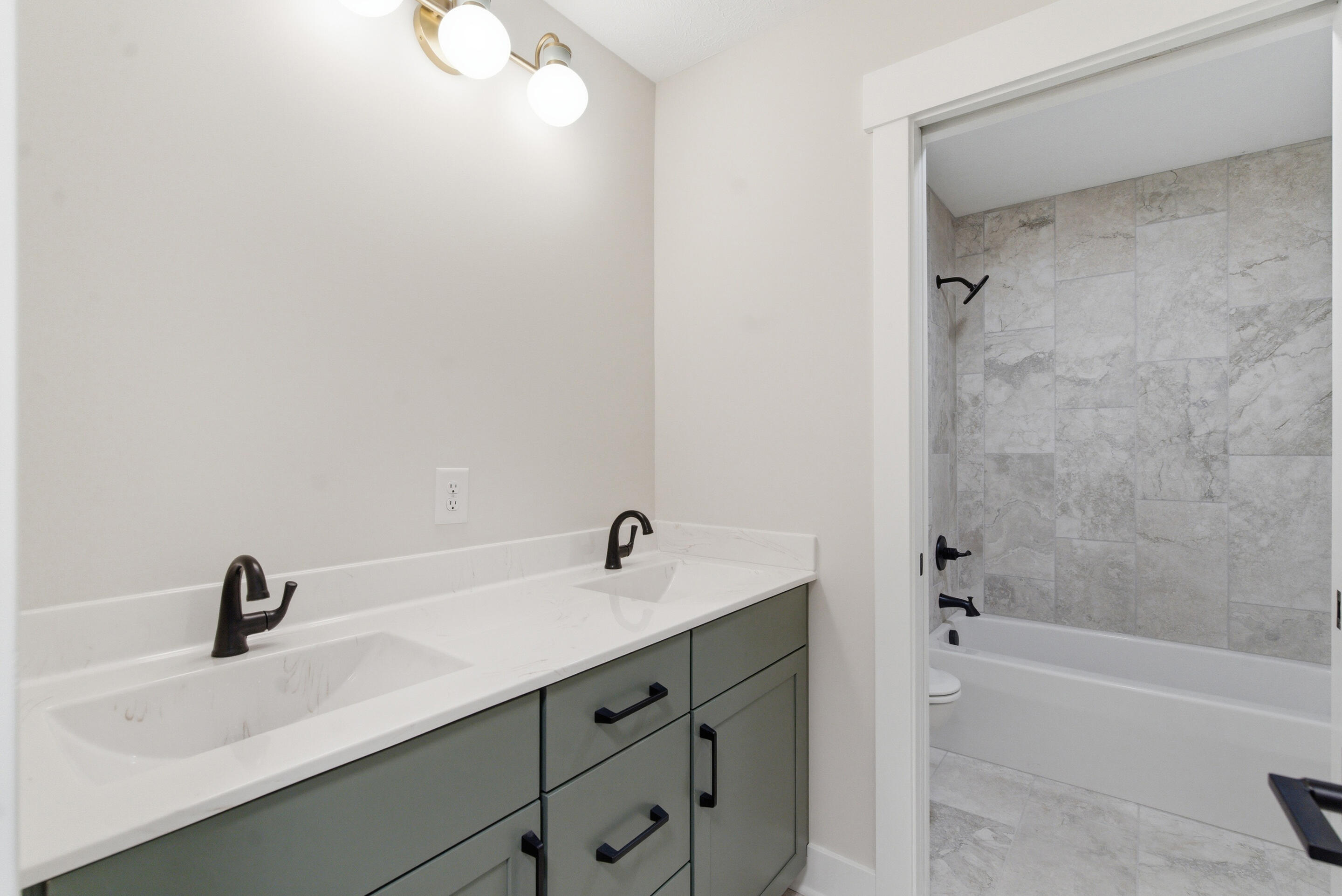 9933 Honey Creek Trail