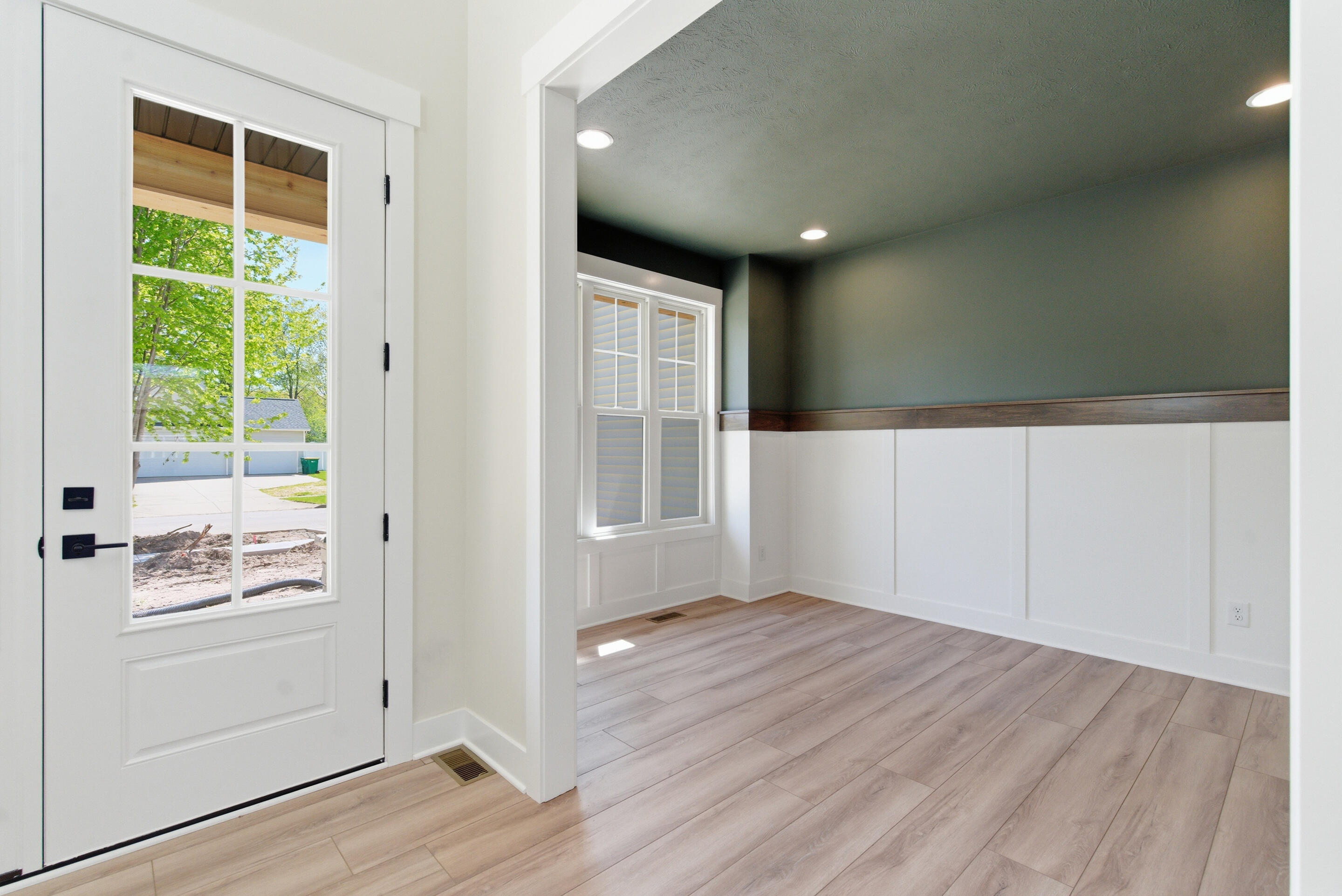 9933 Honey Creek Trail