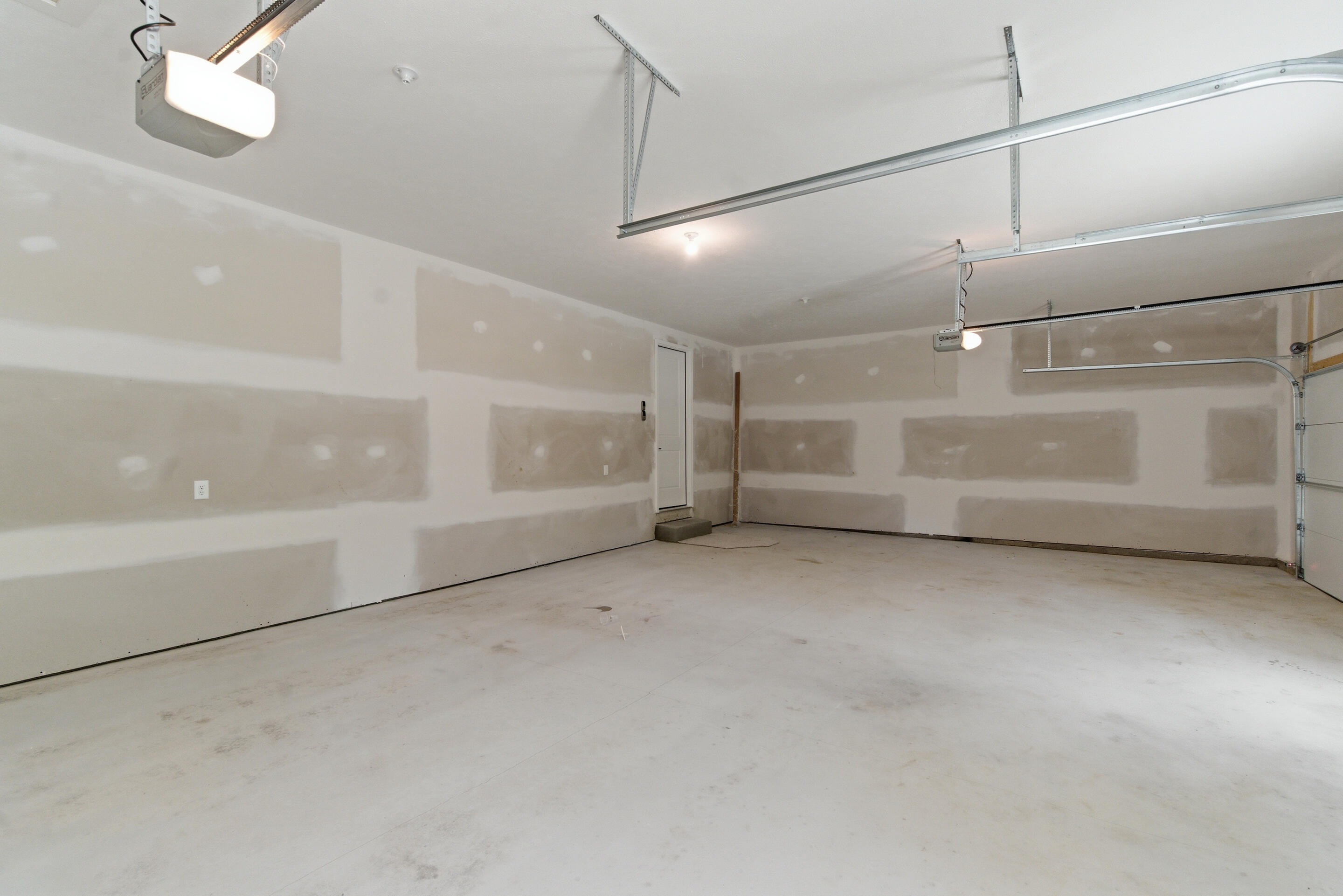 9933 Honey Creek Trail