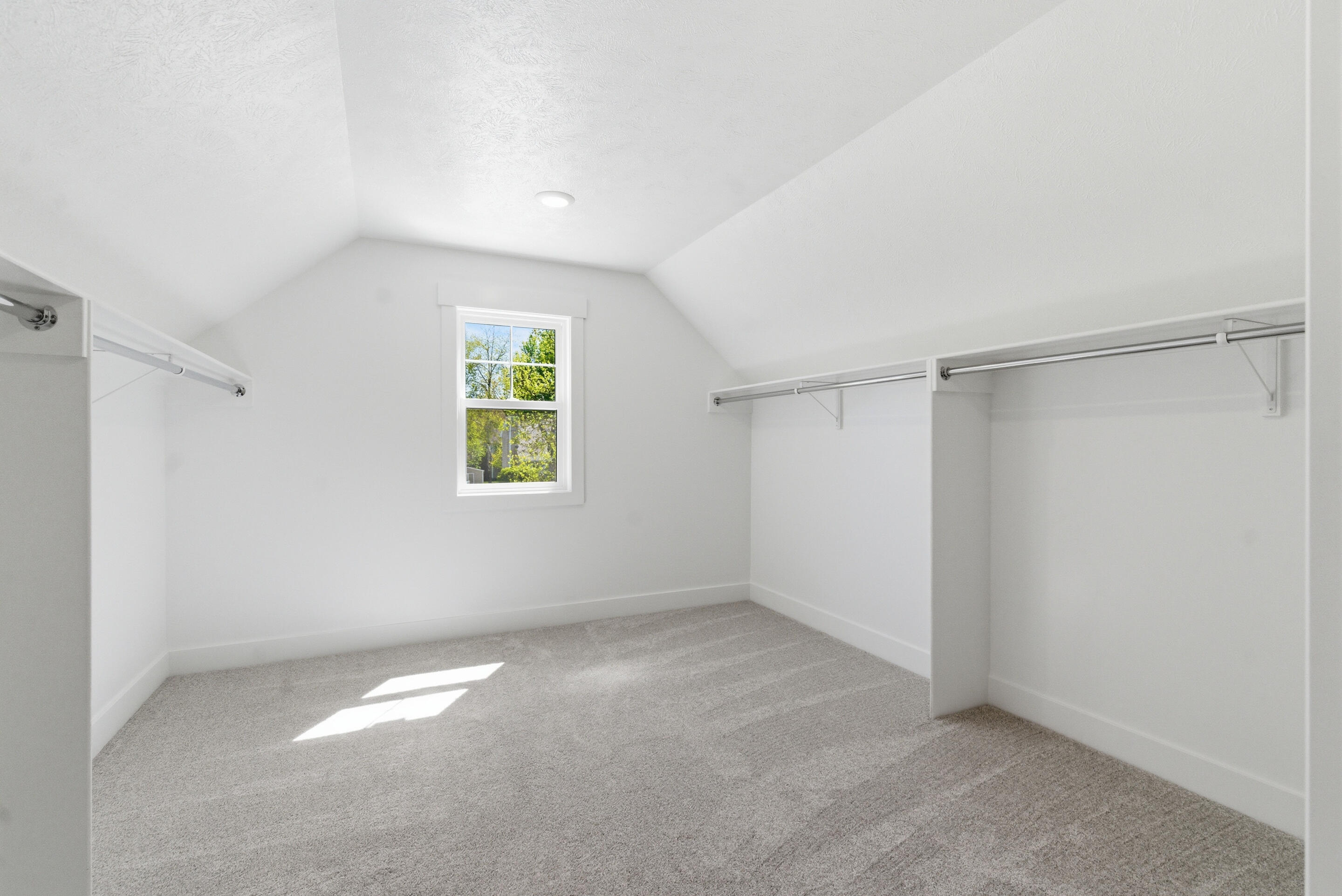 9933 Honey Creek Trail