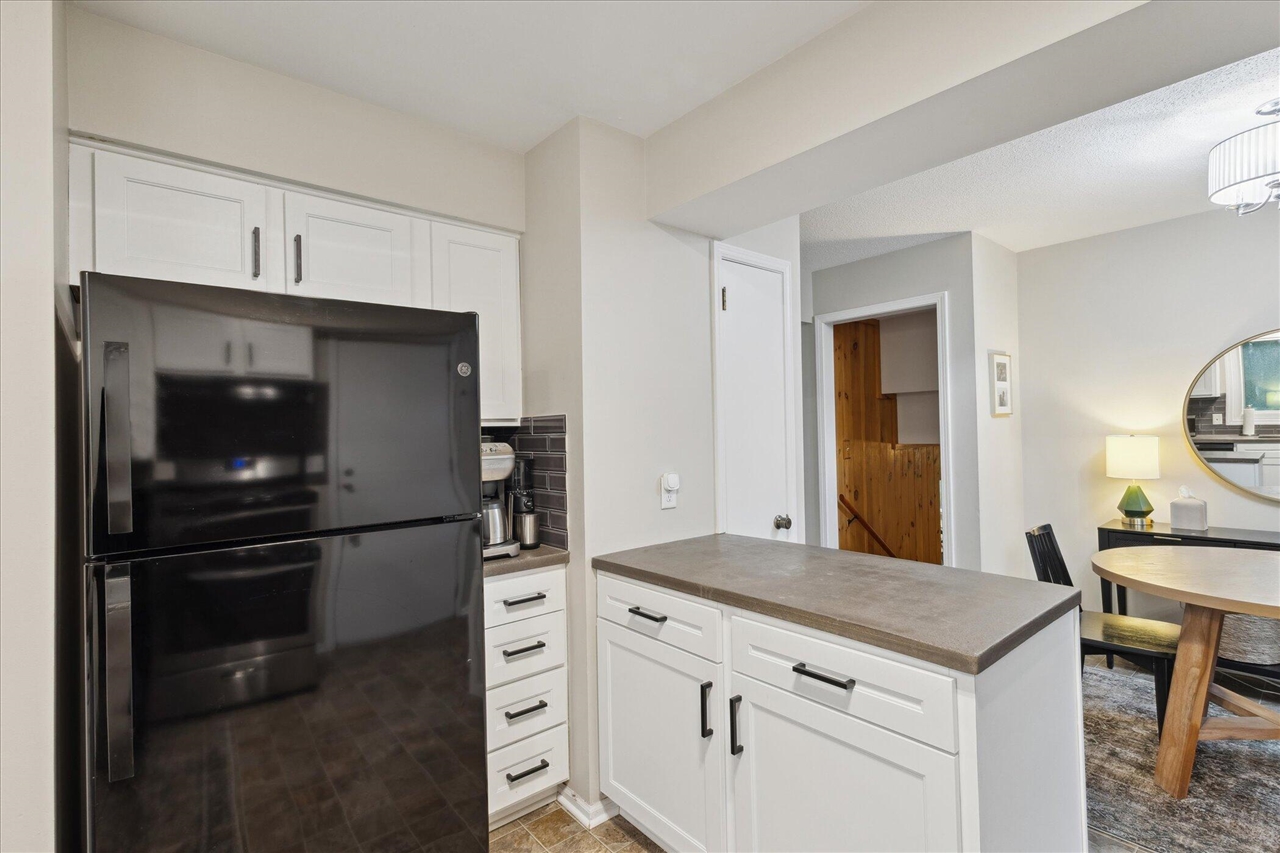1619 Diamond Court