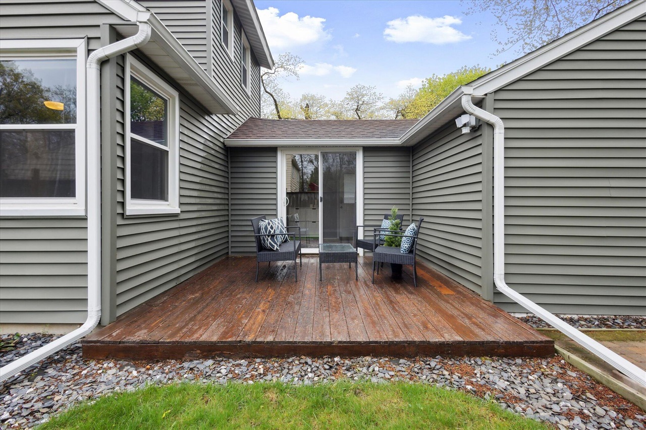 1960 Ballard Street