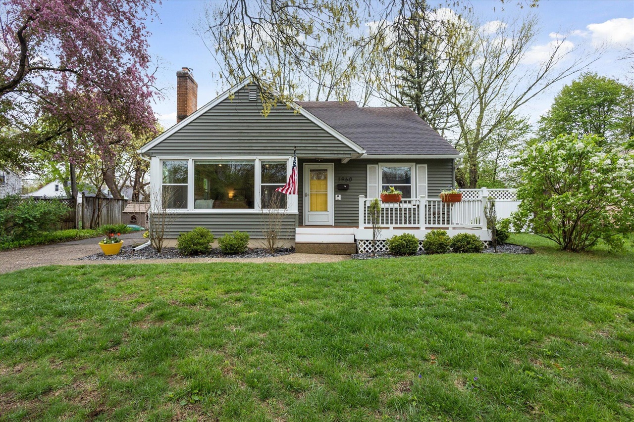 1960 Ballard Street