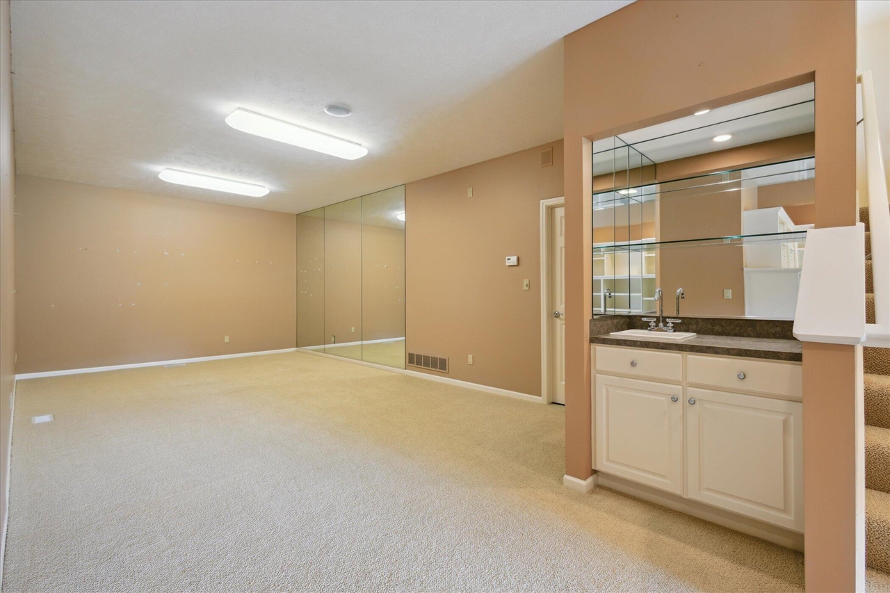 7645 Greenbrier Drive