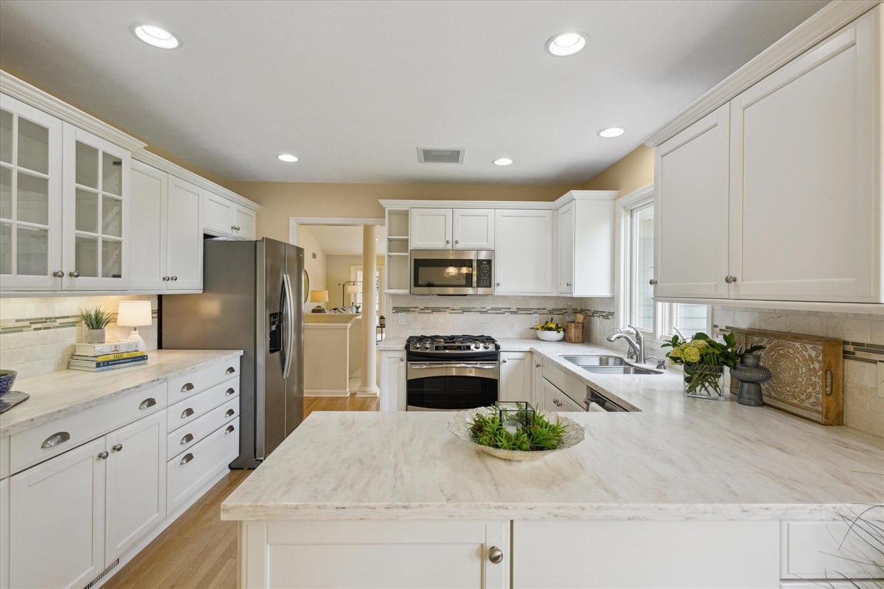 7645 Greenbrier Drive