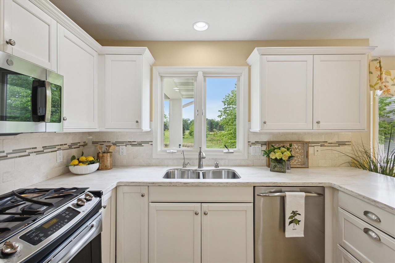 7645 Greenbrier Drive