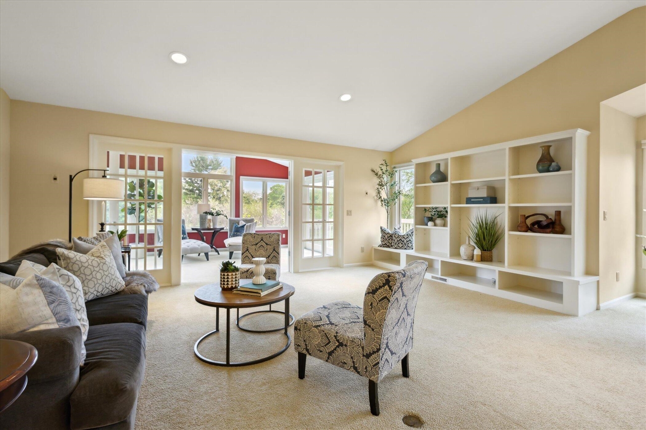7645 Greenbrier Drive