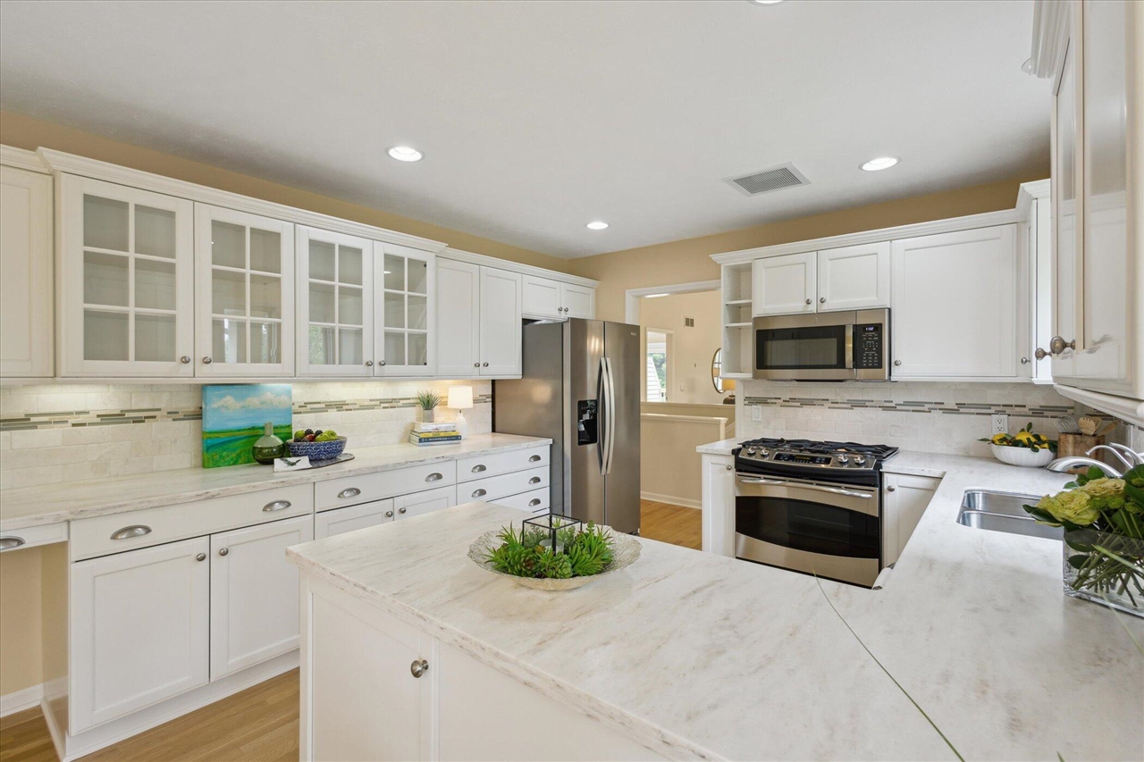 7645 Greenbrier Drive