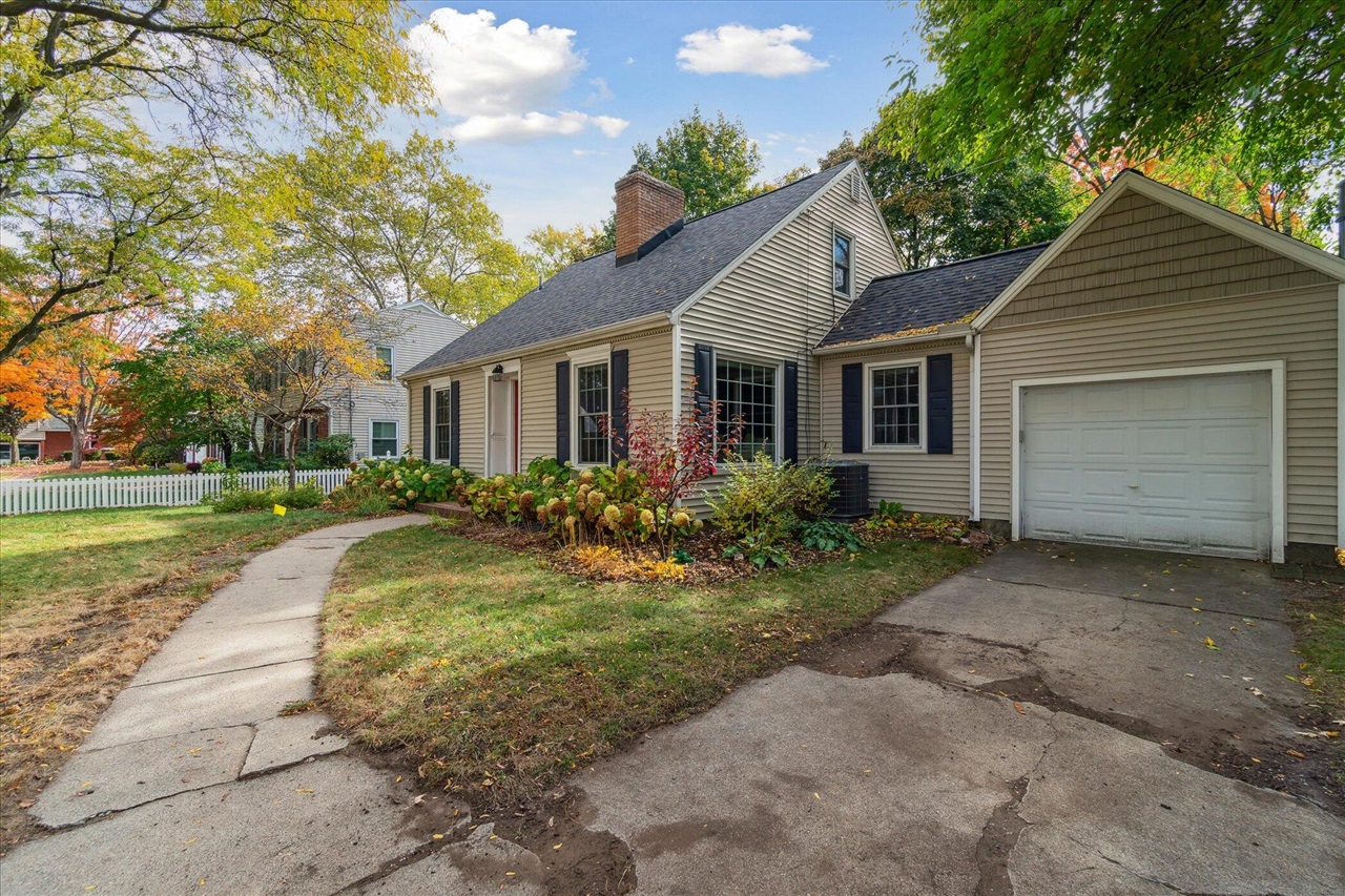 856 Mulford Drive