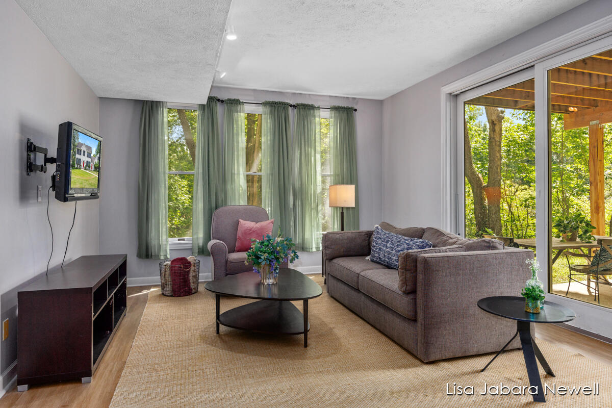 1905 Mont Rue Drive