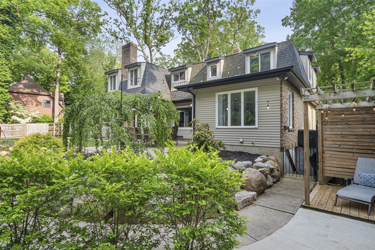 7485 Treeline Drive