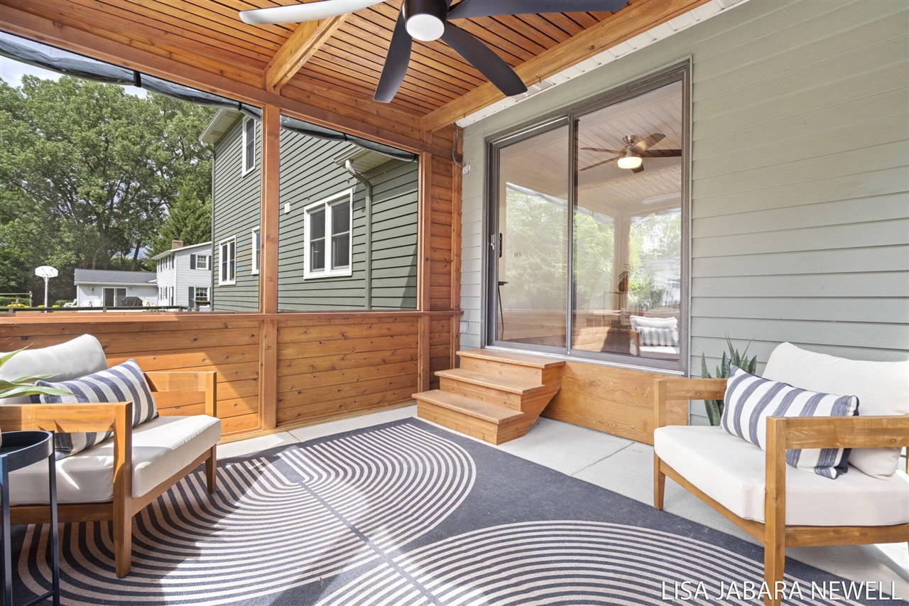 1711 Sherwood Avenue