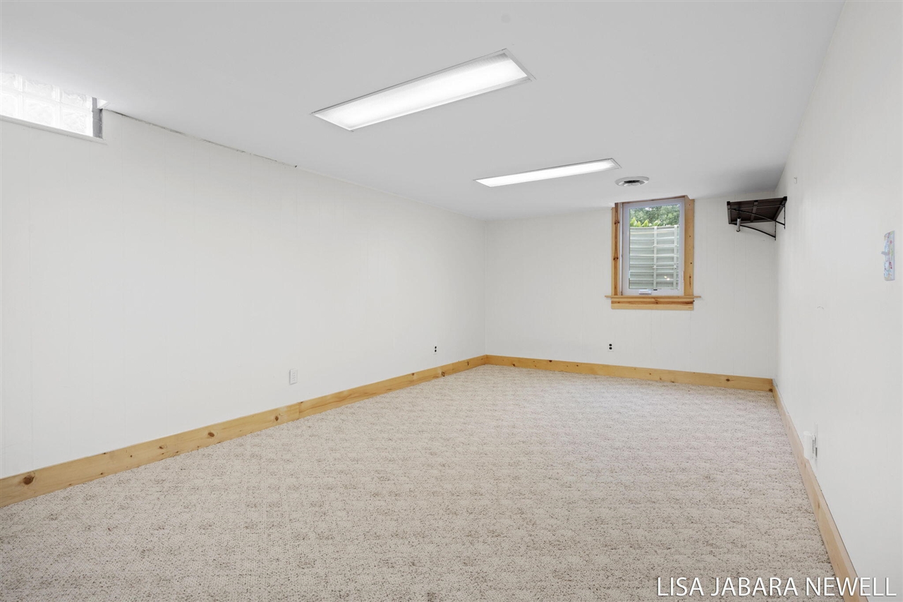 1711 Sherwood Avenue
