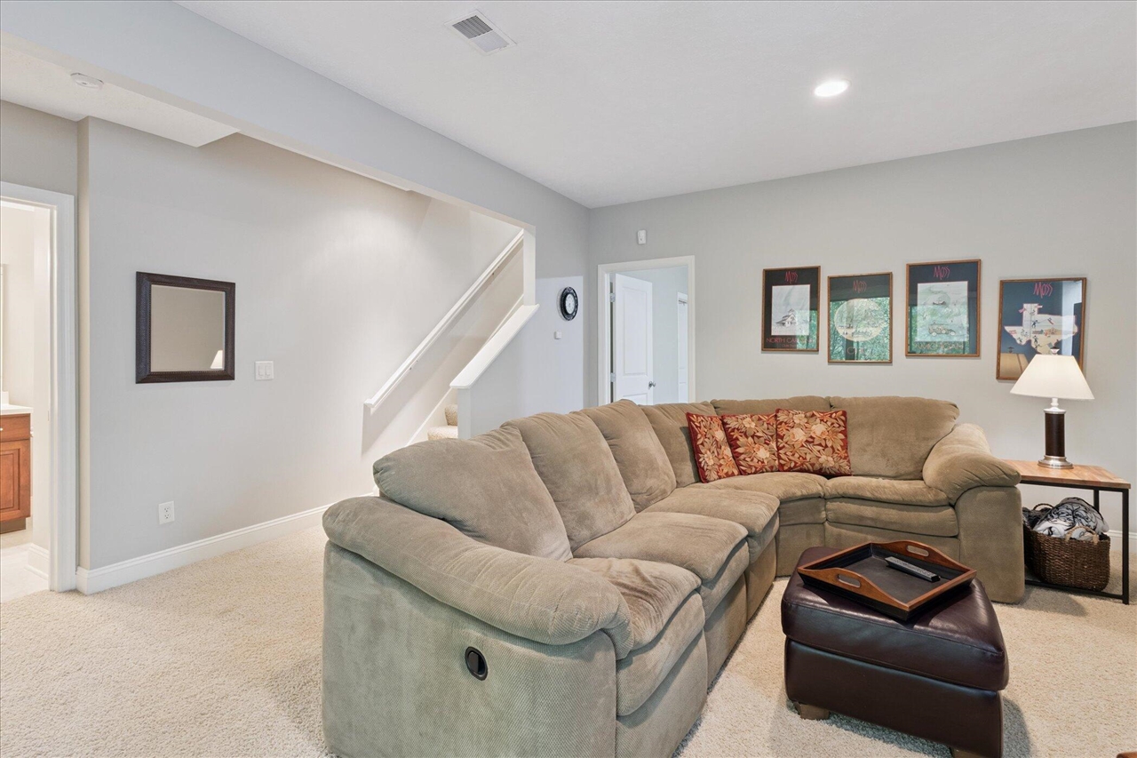 416 Enclave Court