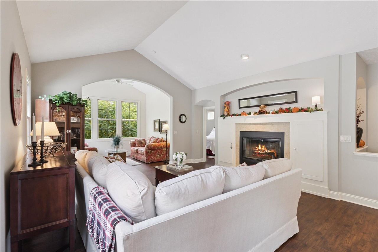 416 Enclave Court