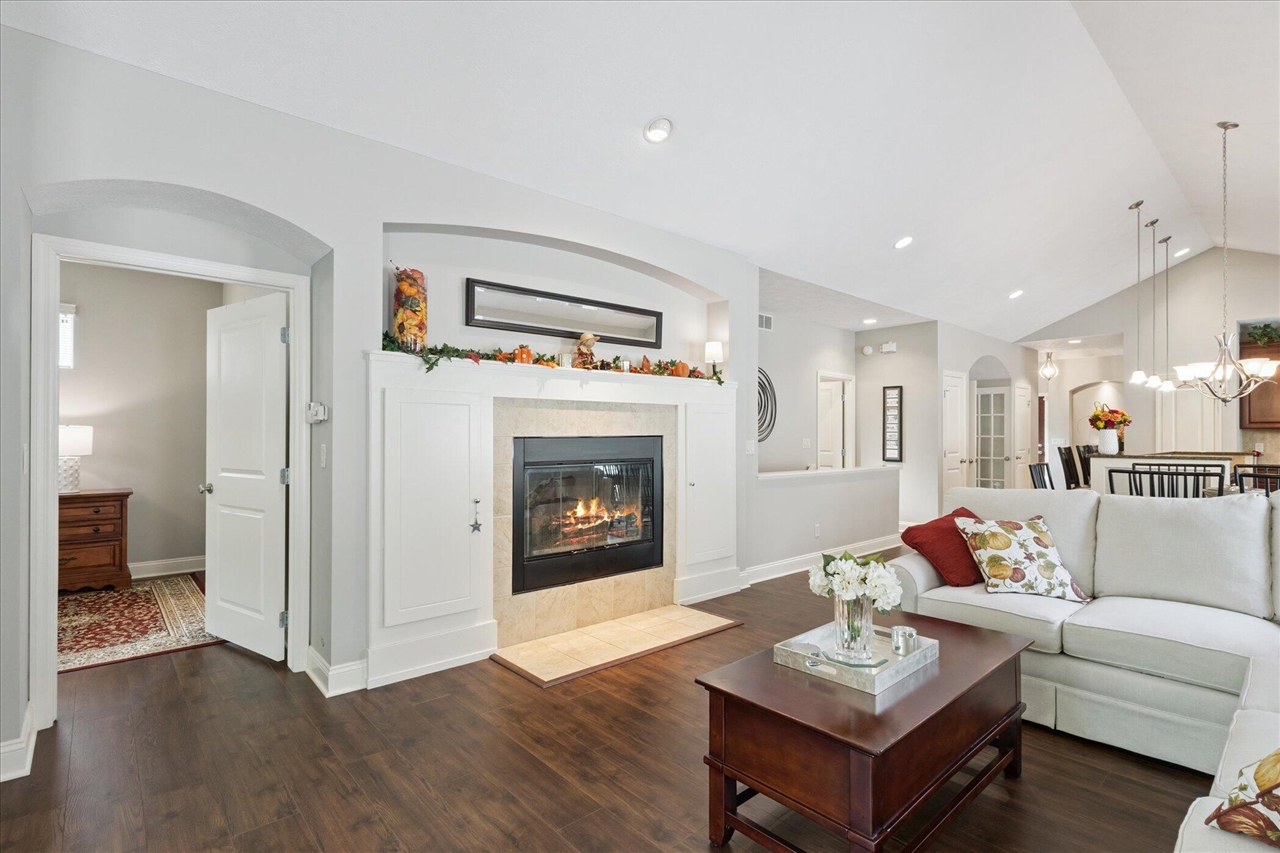 416 Enclave Court