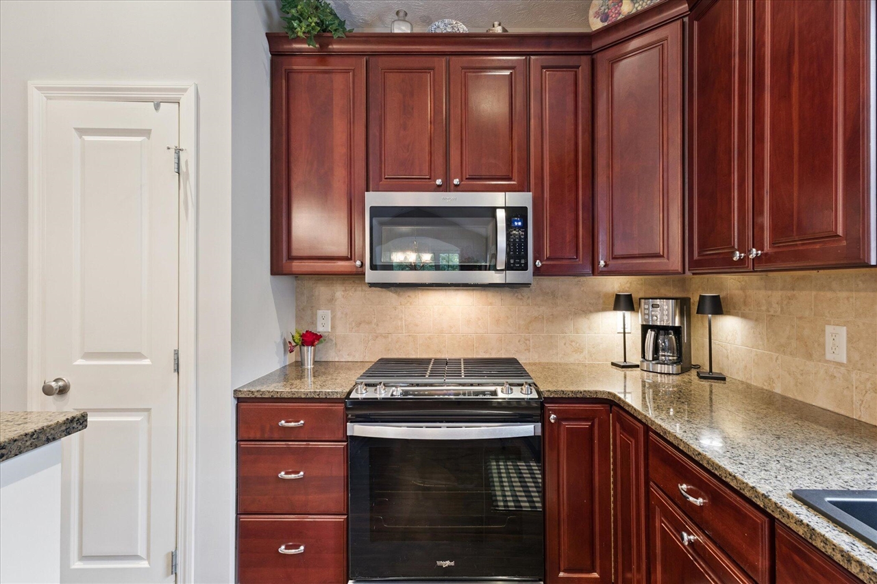 416 Enclave Court