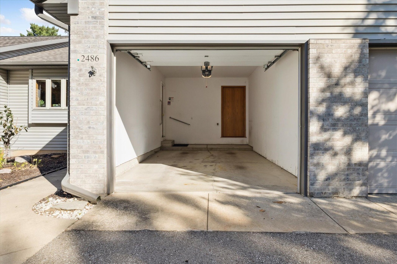 2486 Falcon Pointe Drive