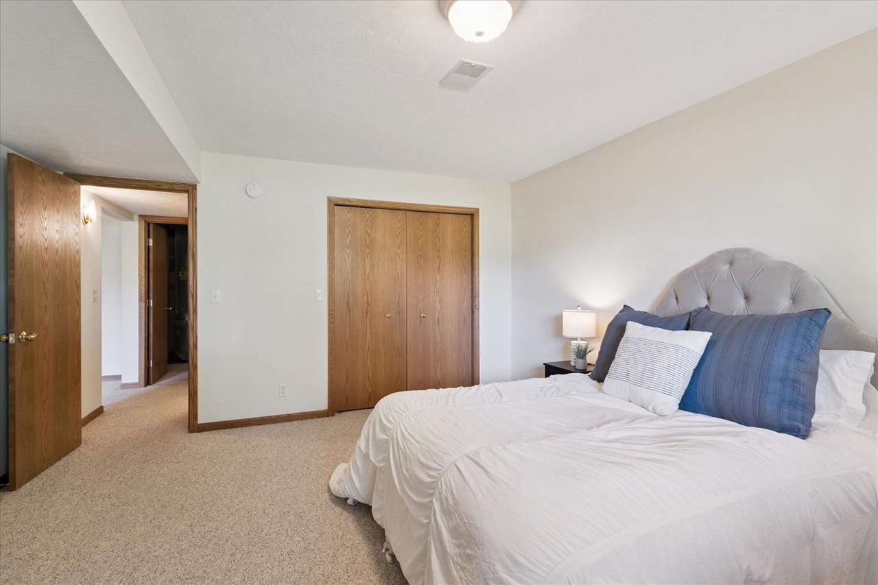 2486 Falcon Pointe Drive