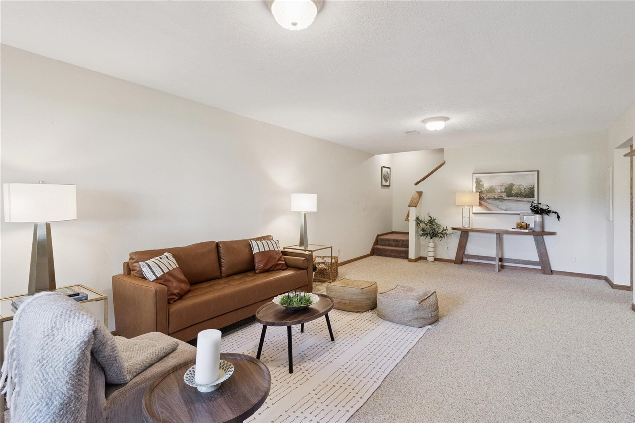 2486 Falcon Pointe Drive